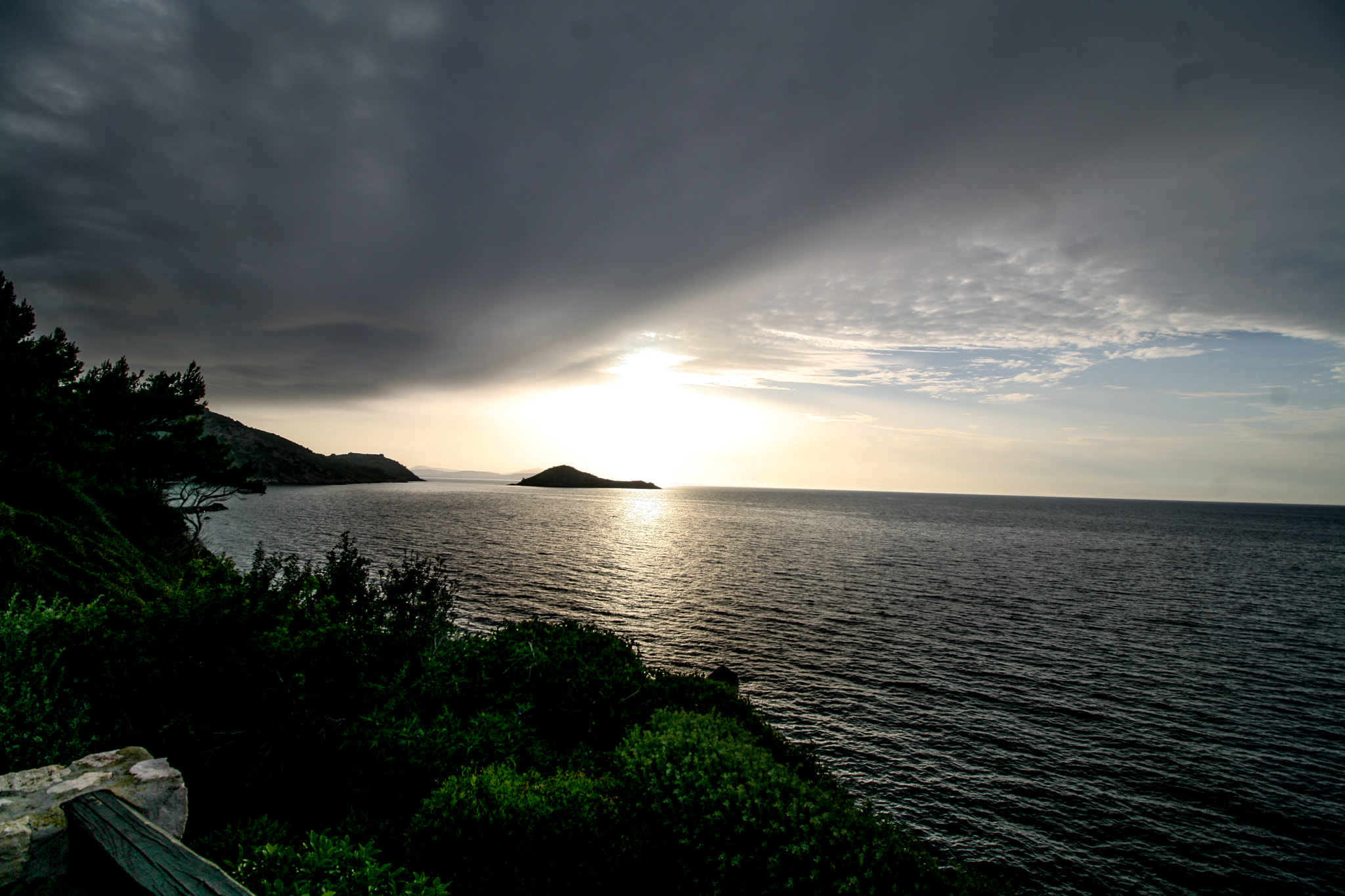 Canon EF-S 10-18mm F4.5–5.6 IS STM sample photo. Hotel il pelicano - sunrise photography