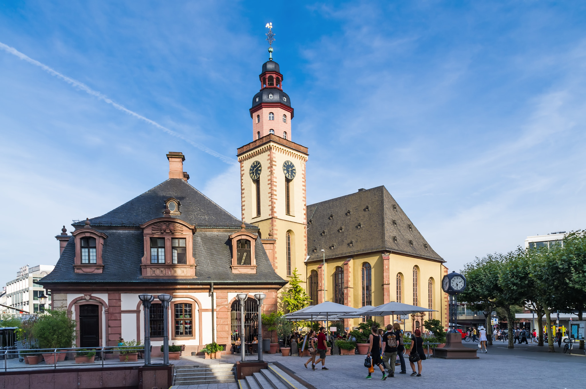 Pentax K-x sample photo. Frankfurt. hauptwache and st. catherine's church. photography