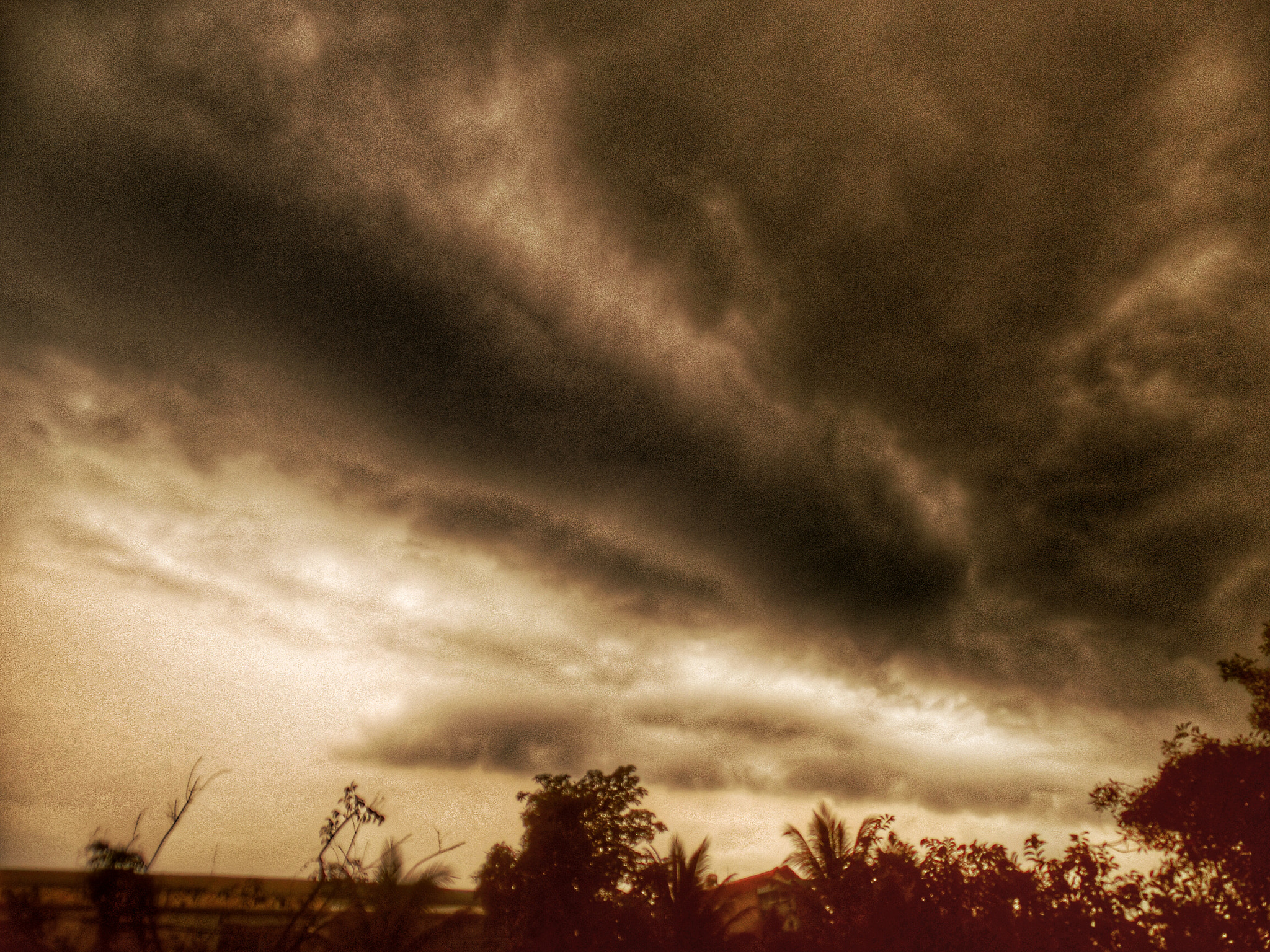 Samsung WB50F/WB51F/WB52F sample photo. The storm photography