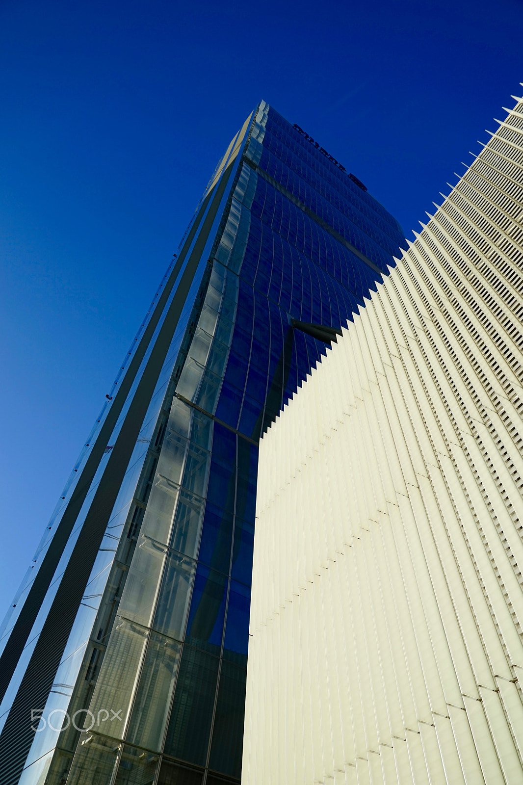 Sony FE 24-240mm F3.5-6.3 OSS sample photo. Torre isozaki photography