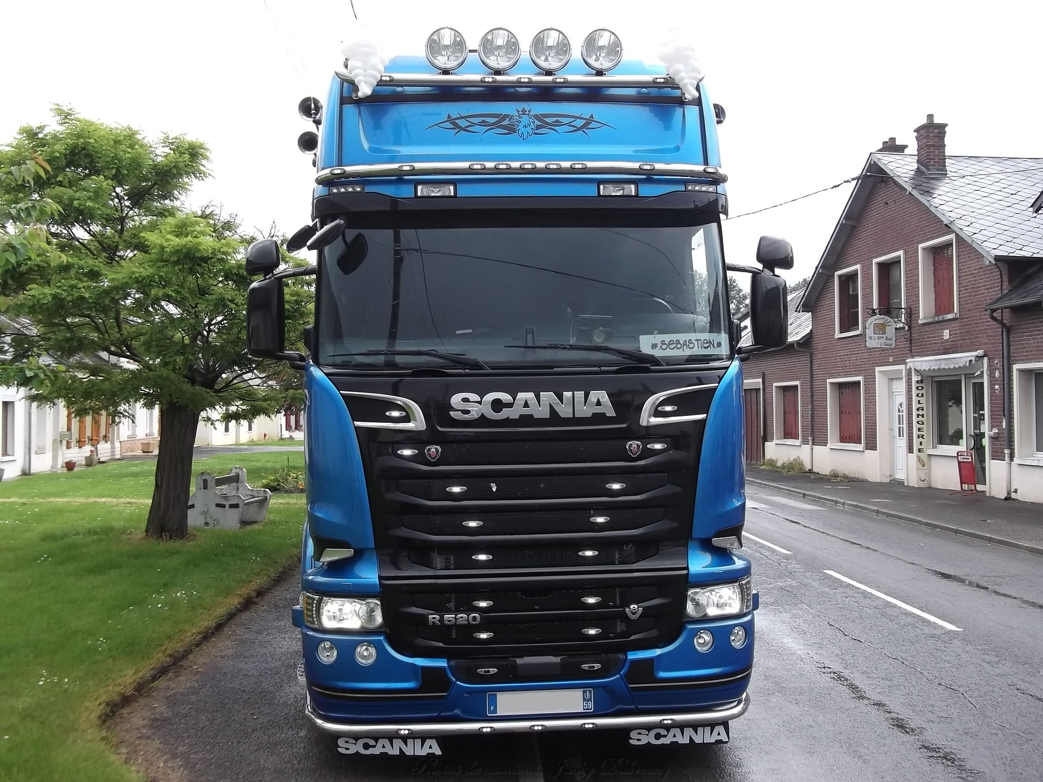 FujiFilm FinePix AV250 (FinePix AV255) sample photo. Scania r520 v8 blue stream edition photography