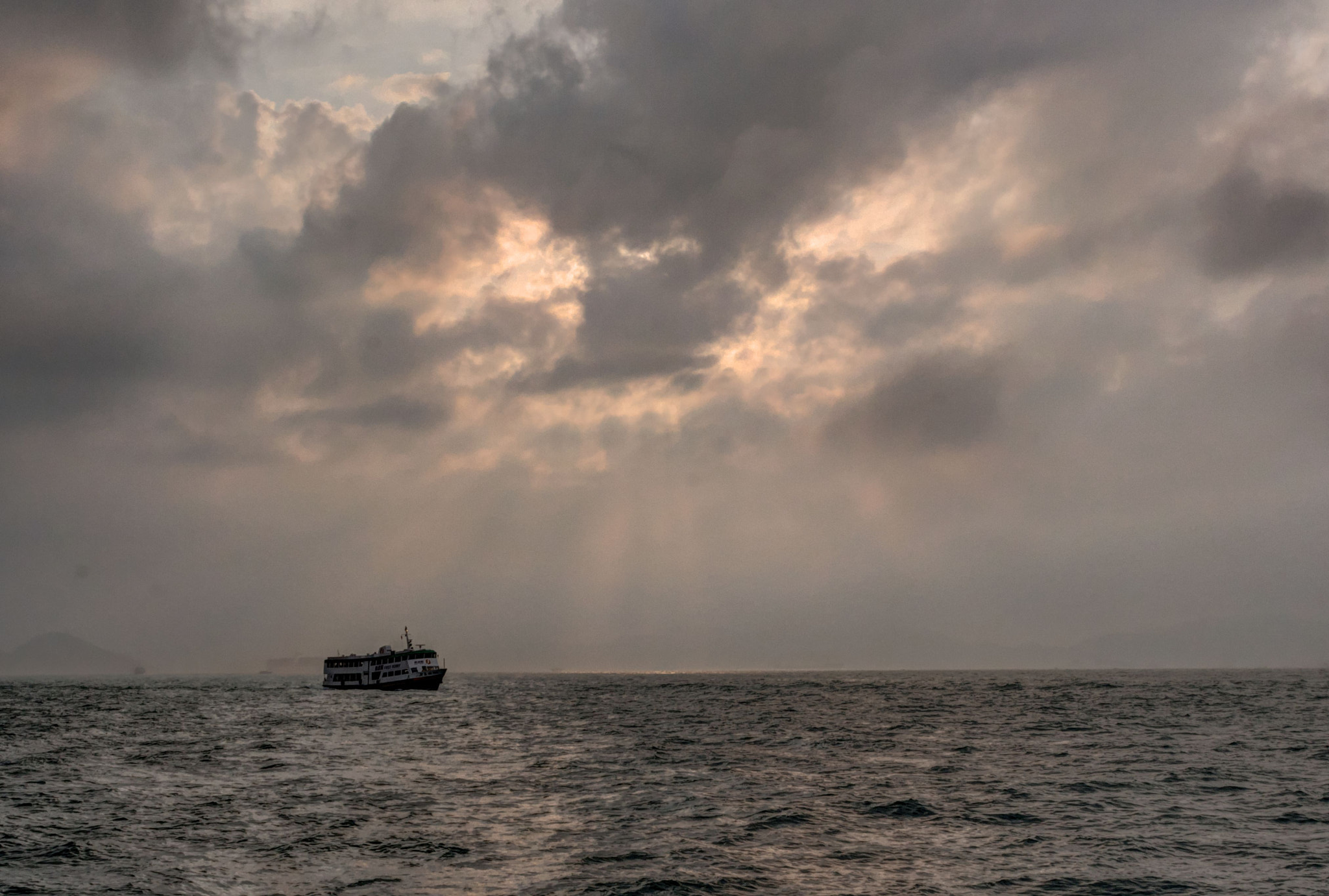 Canon EF 24mm F2.8 IS USM sample photo. Kennedy town rays photography