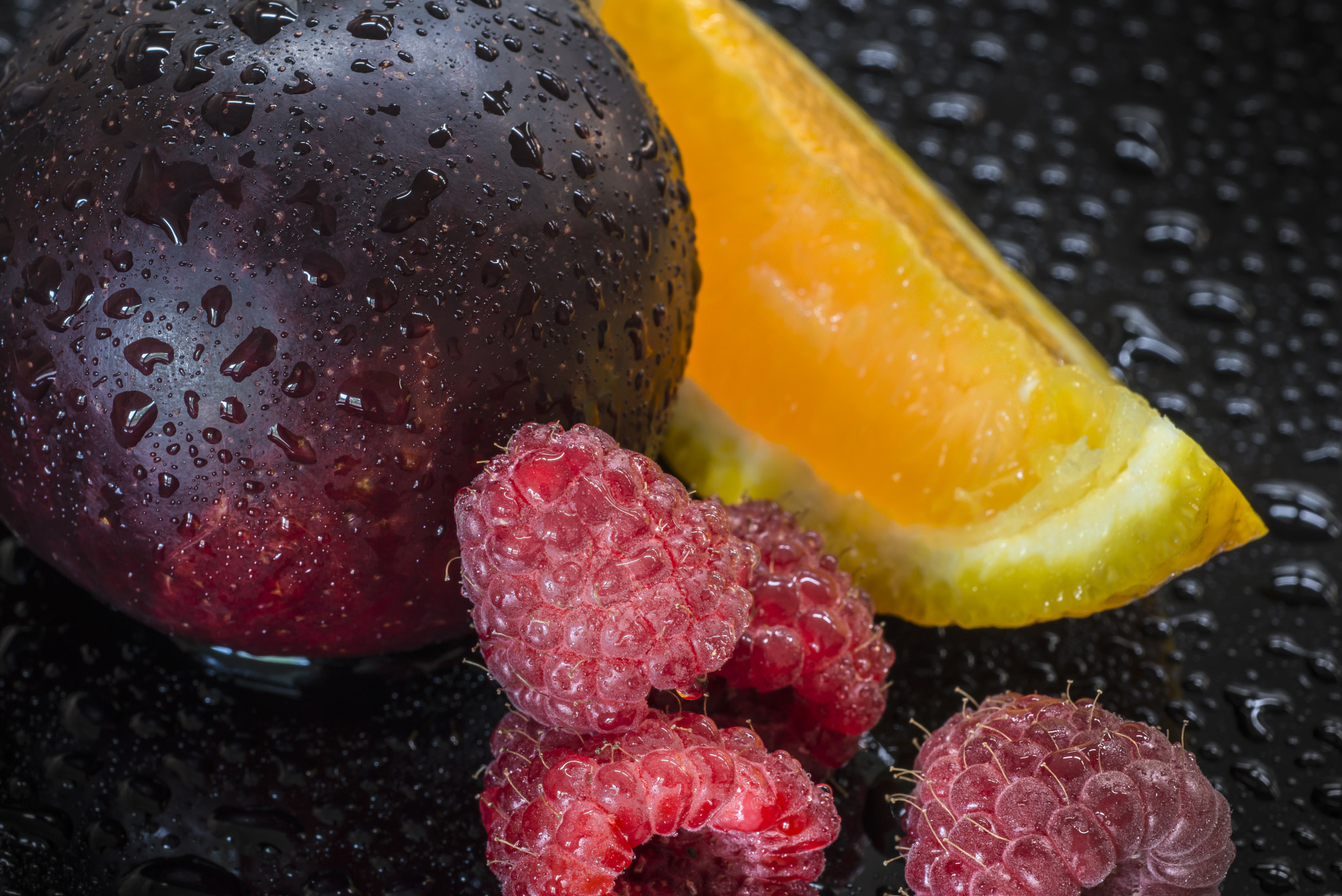 Nikon D800 + Nikon PC-E Micro-Nikkor 85mm F2.8D Tilt-Shift sample photo. Wet fruits photography