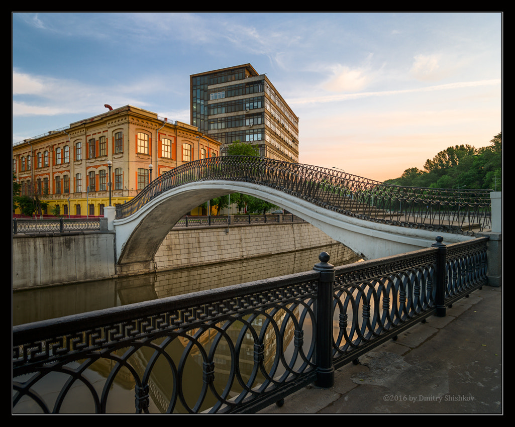 Pentax 645D sample photo. A bridge  across the yauza river in moscow photography