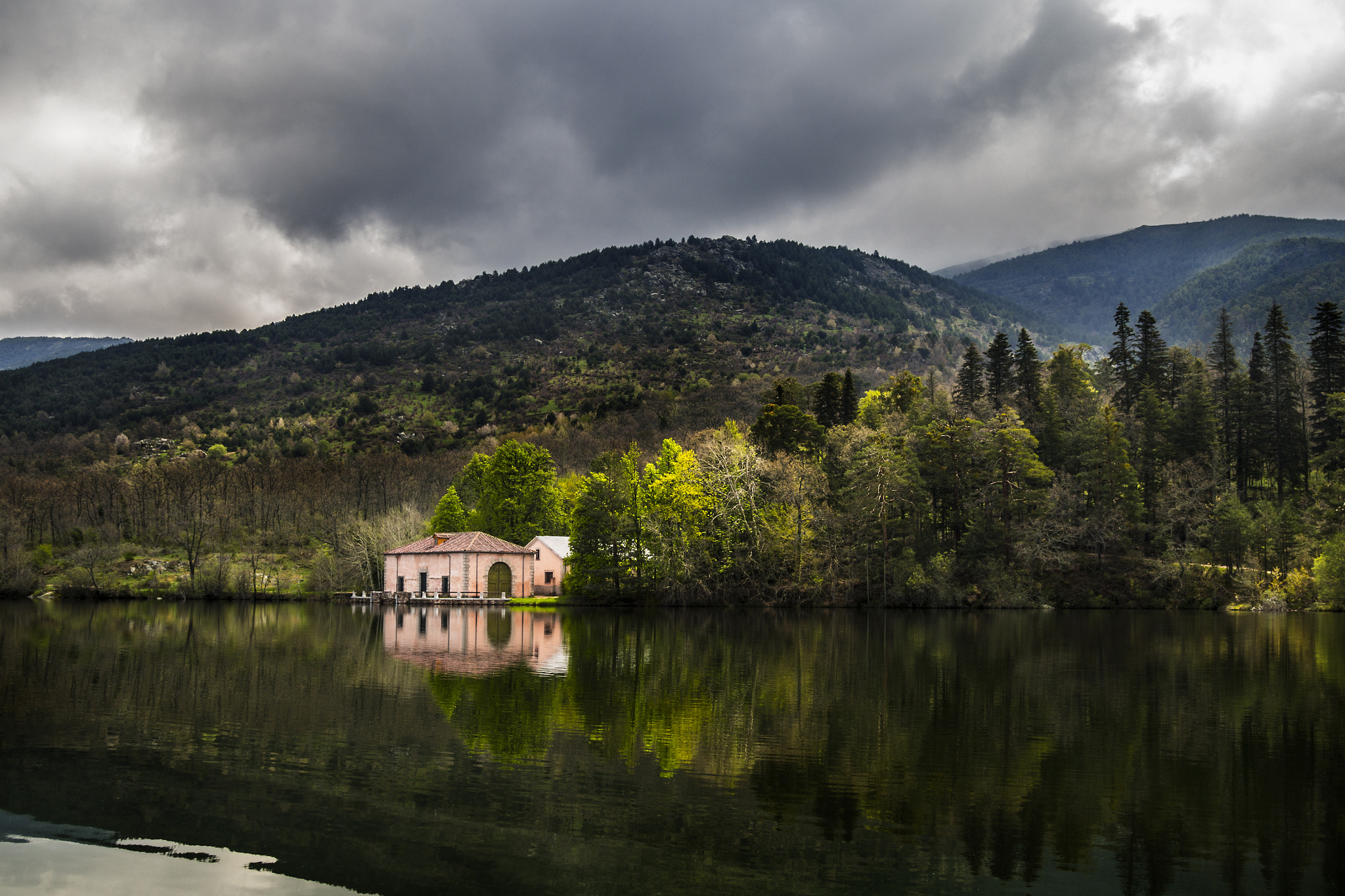 Olympus OM-D E-M10 + Sigma 19mm F2.8 DN Art sample photo. El mar, jardines del palacio real de la granja de san ildefonso photography