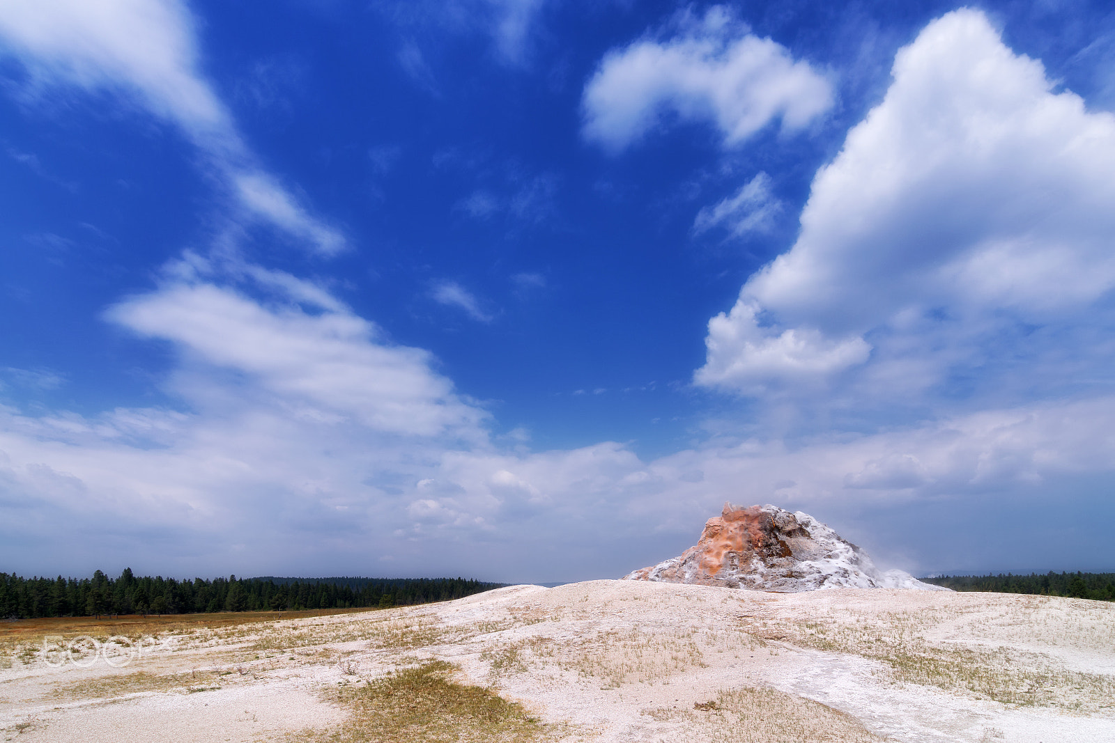 Samsung/Schneider D-XENON 12-24mm F4 ED AL [IF] sample photo. Sleeping geyser photography