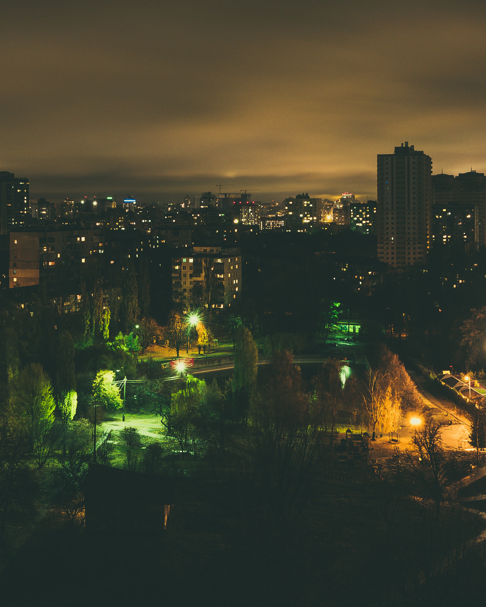 Samsung NX 20-50mm F3.5-5.6 ED sample photo. Kyiv photography