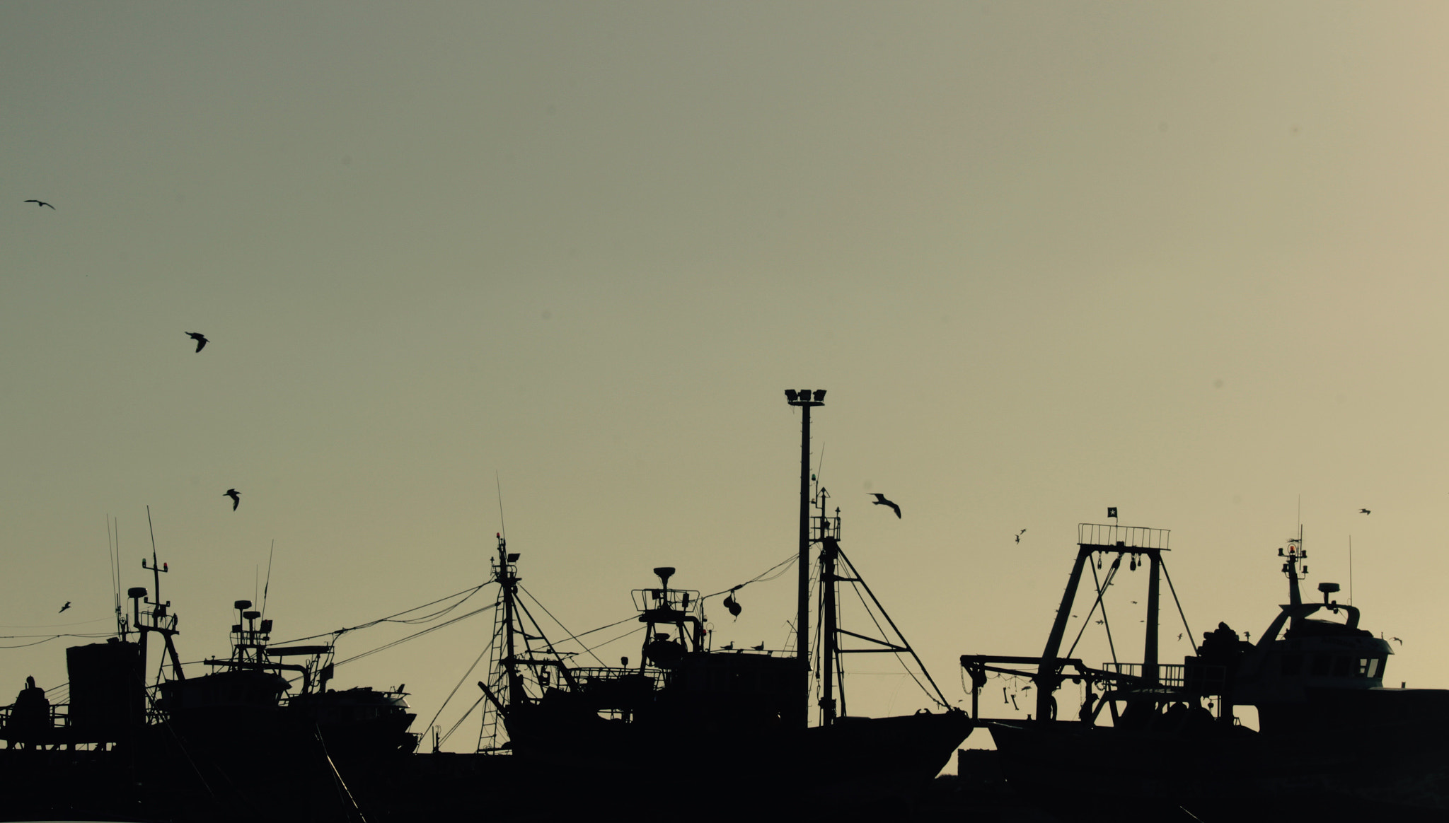 Canon EOS M sample photo. Boats in essaoura photography