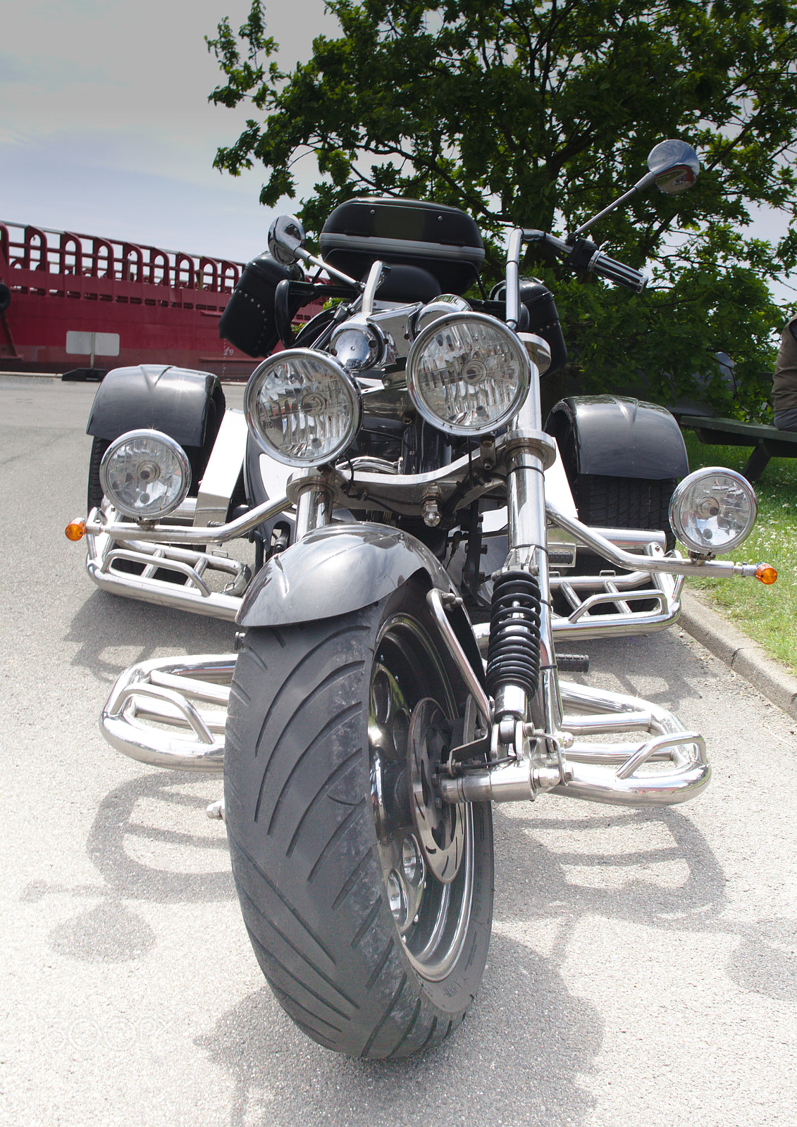 Canon EF 24mm F1.4L II USM sample photo. 3 wheeler photography
