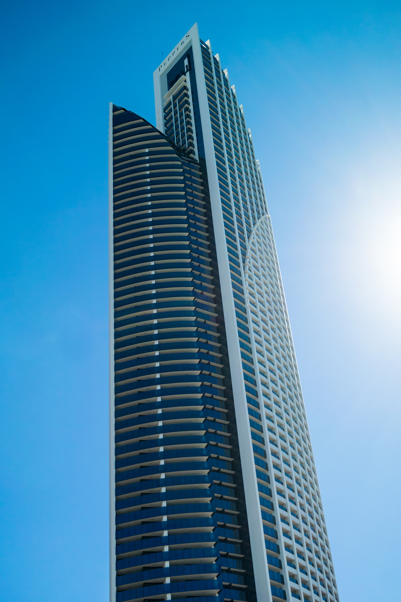 Nikon 1 V3 + Nikon 1 Nikkor 18.5mm F1.8 sample photo. Soul building, surfers paradise photography