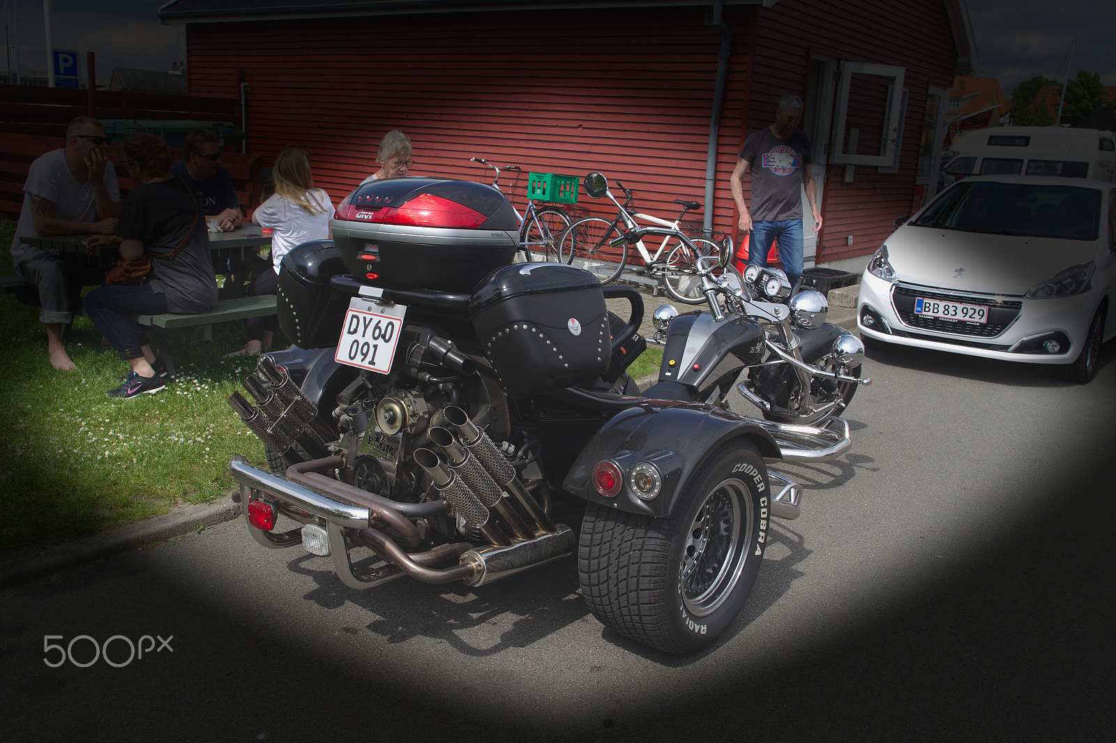 Canon EF 24mm F1.4L II USM sample photo. 3 wheeler photography