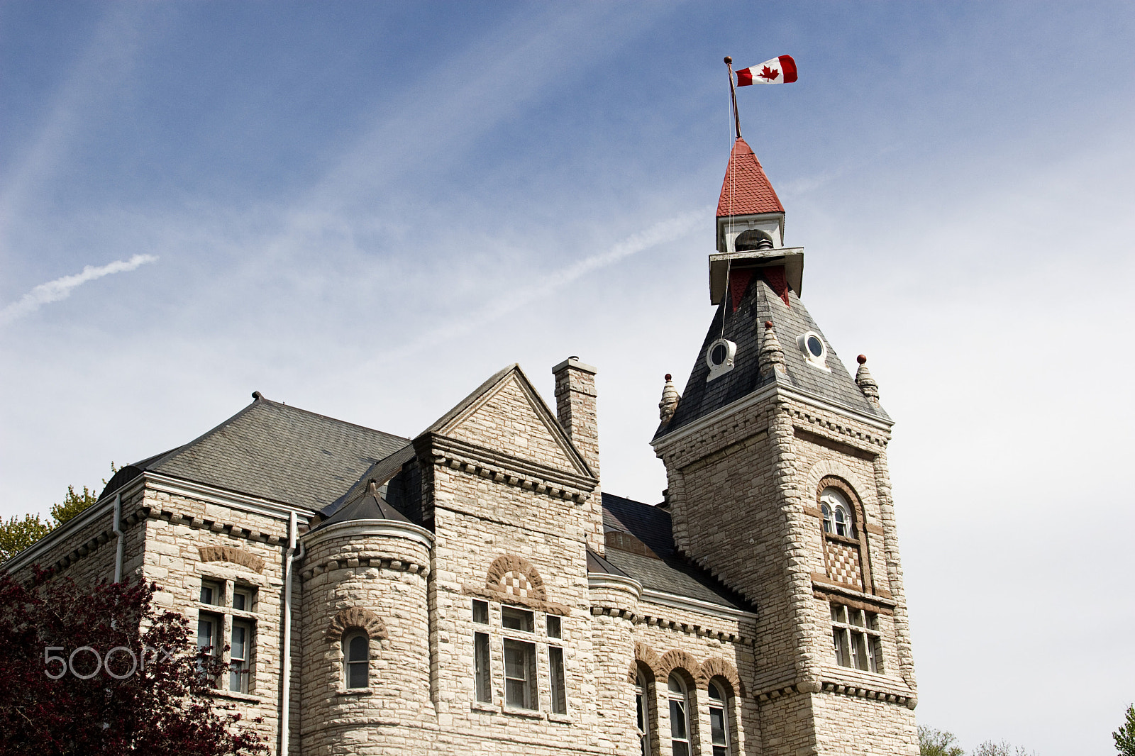 Canon EF 28-105mm f/3.5-4.5 USM sample photo. Town hall photography