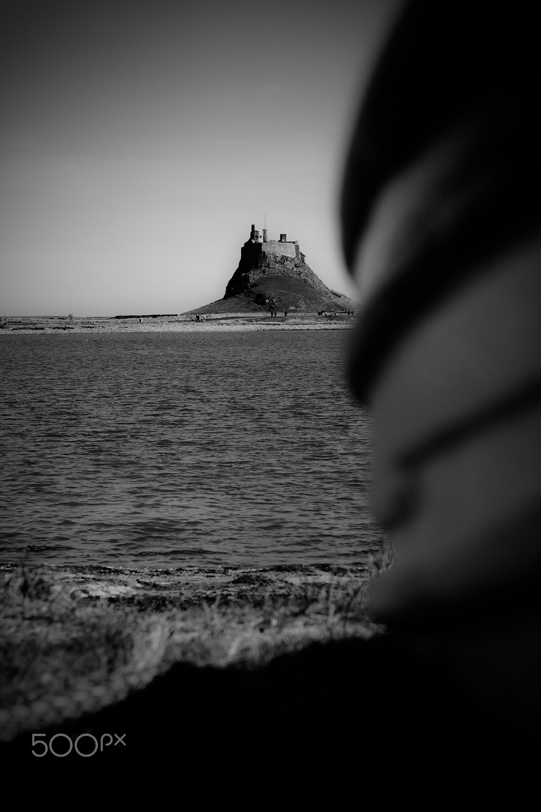 Canon EOS 750D (EOS Rebel T6i / EOS Kiss X8i) + Canon EF 50mm F1.4 USM sample photo. Lindisfarne castle and boat b&w photography