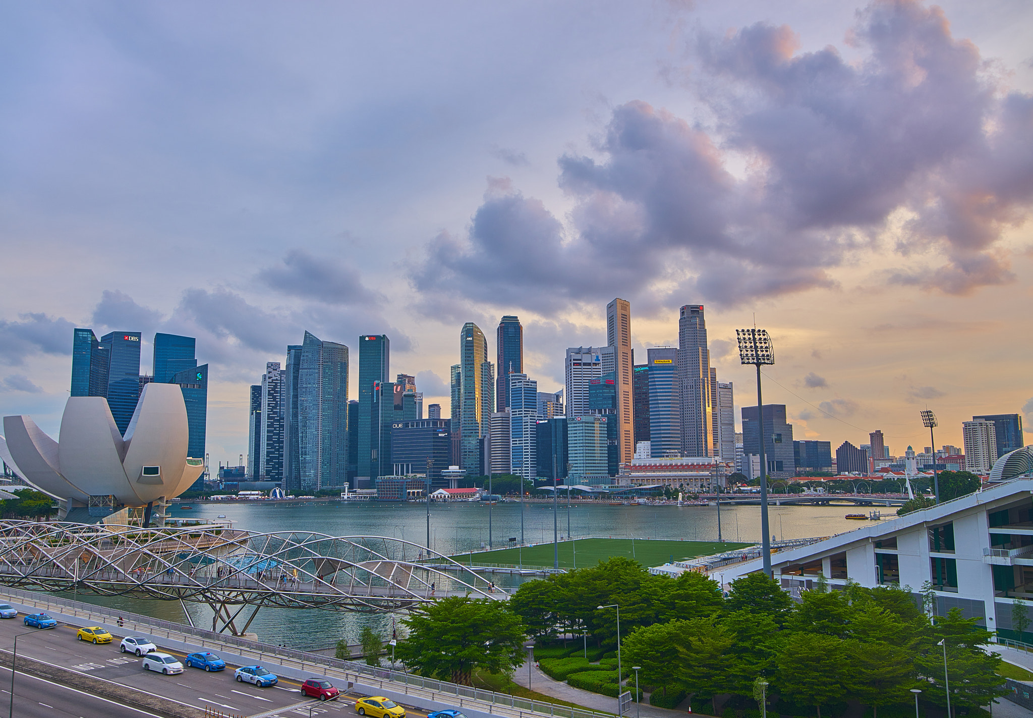 Sony a7R + 16-28mm F2.8 sample photo. Marina bay sands sunset photography