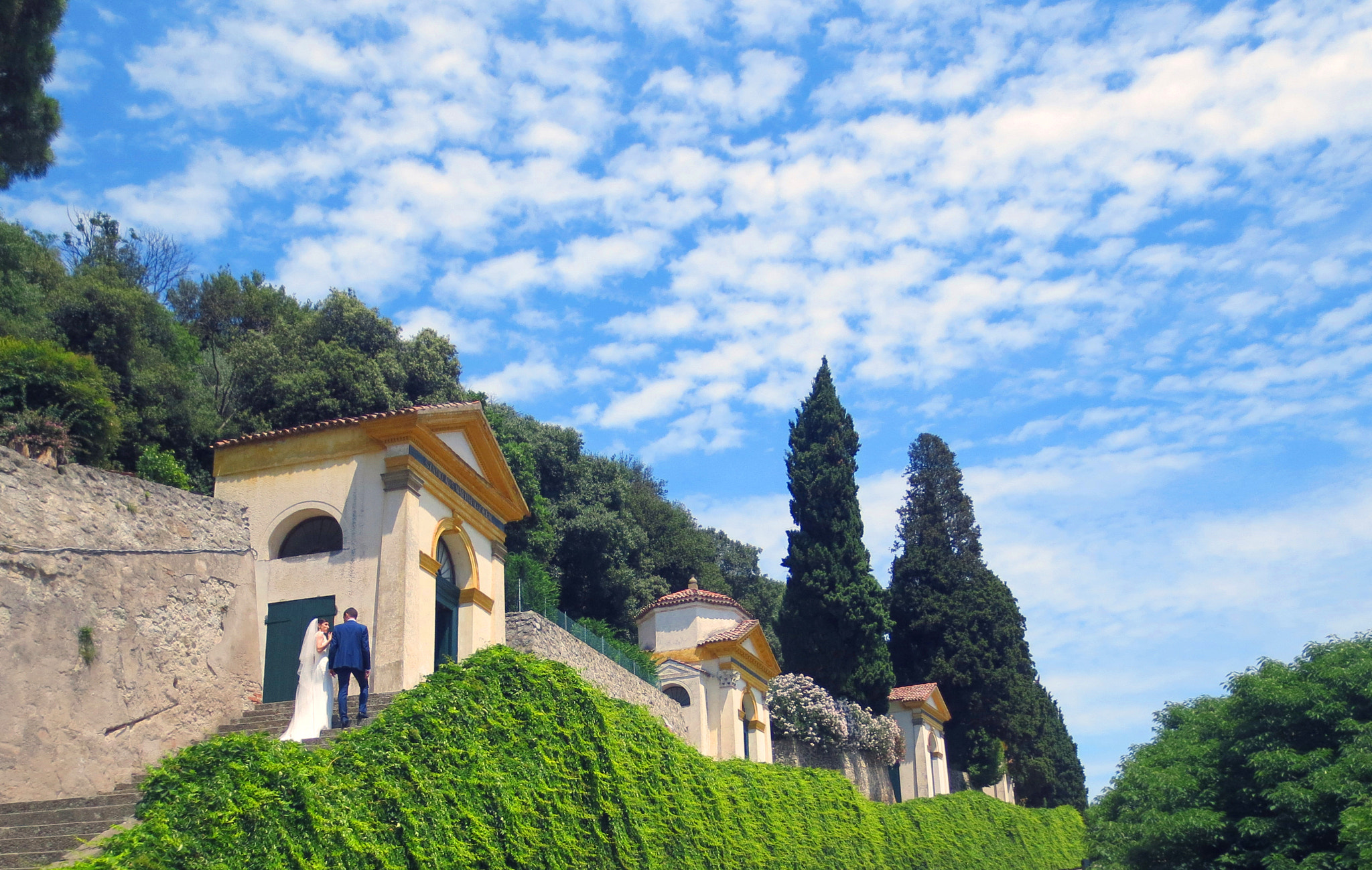 Canon POWERSHOT ELPH 320 HS sample photo. La famiglia melillo in italia photography