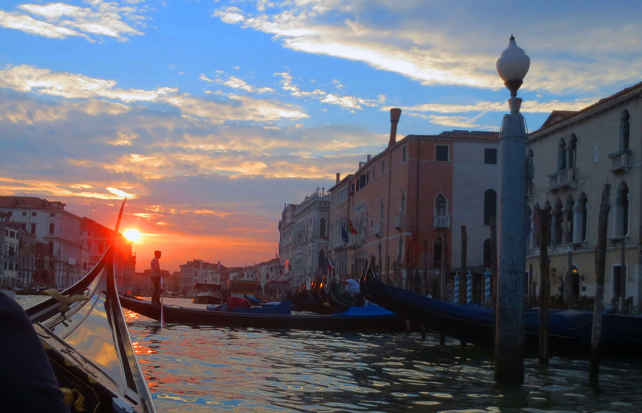 Canon POWERSHOT ELPH 320 HS sample photo. La famiglia melillo in italia photography