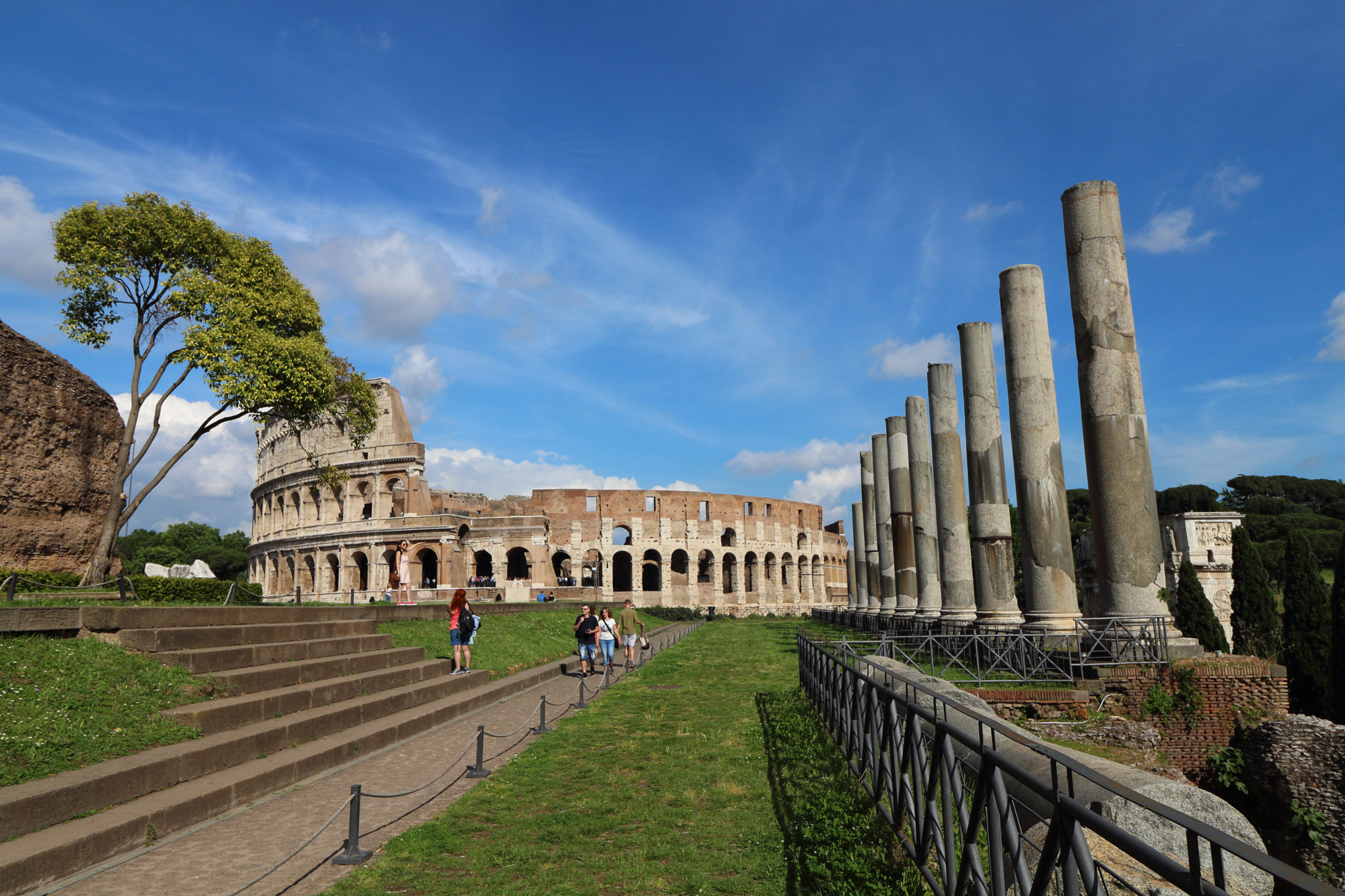 Canon EF-S 10-18mm F4.5–5.6 IS STM sample photo. Roma colosseo, forum photography