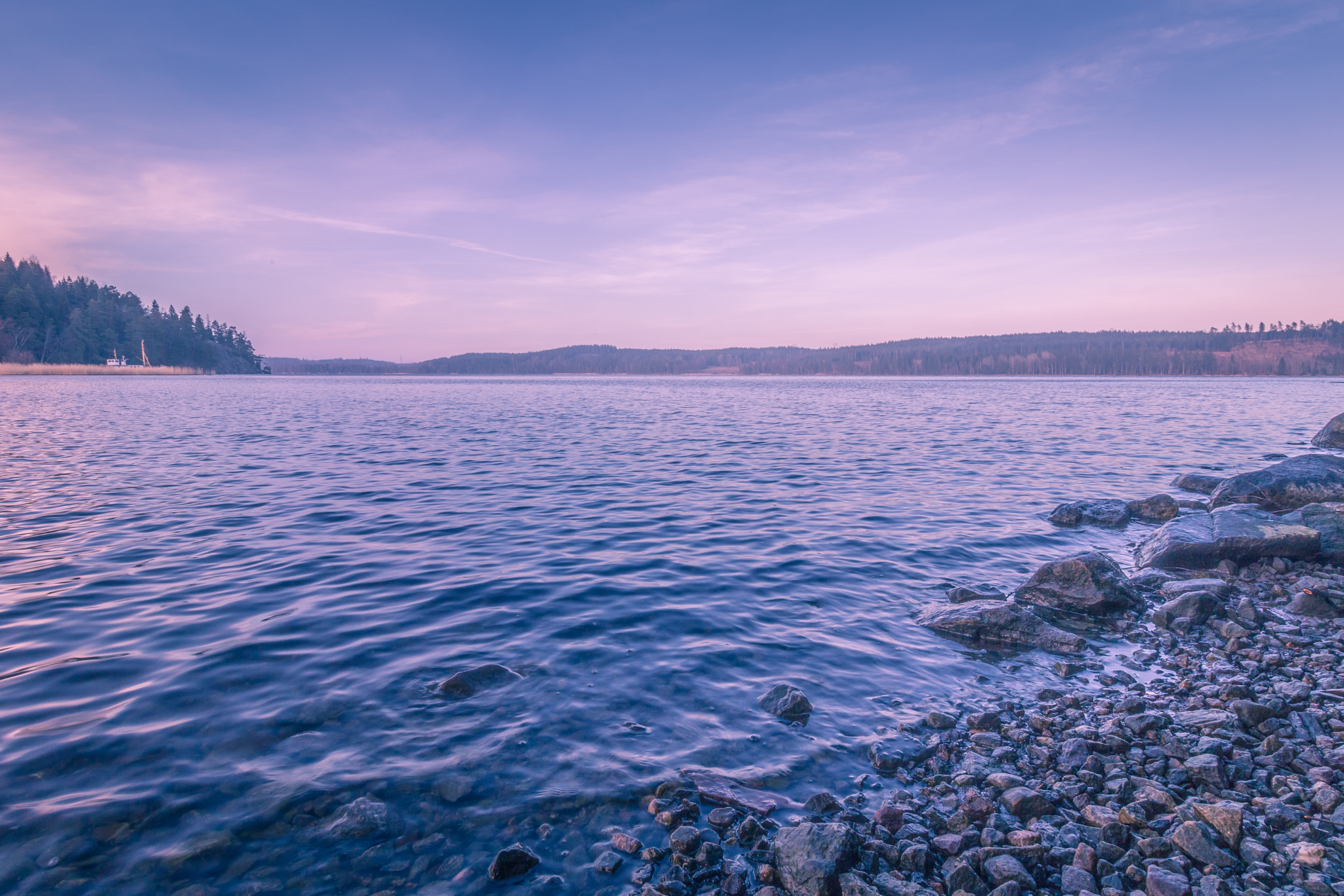 Canon EF-S 10-18mm F4.5–5.6 IS STM sample photo. Shorelines photography