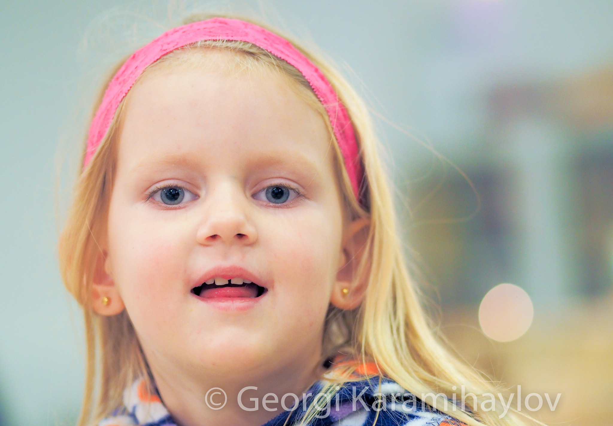 Olympus OM-D E-M5 II + Olympus M.Zuiko Digital ED 75mm F1.8 sample photo. Kid photography