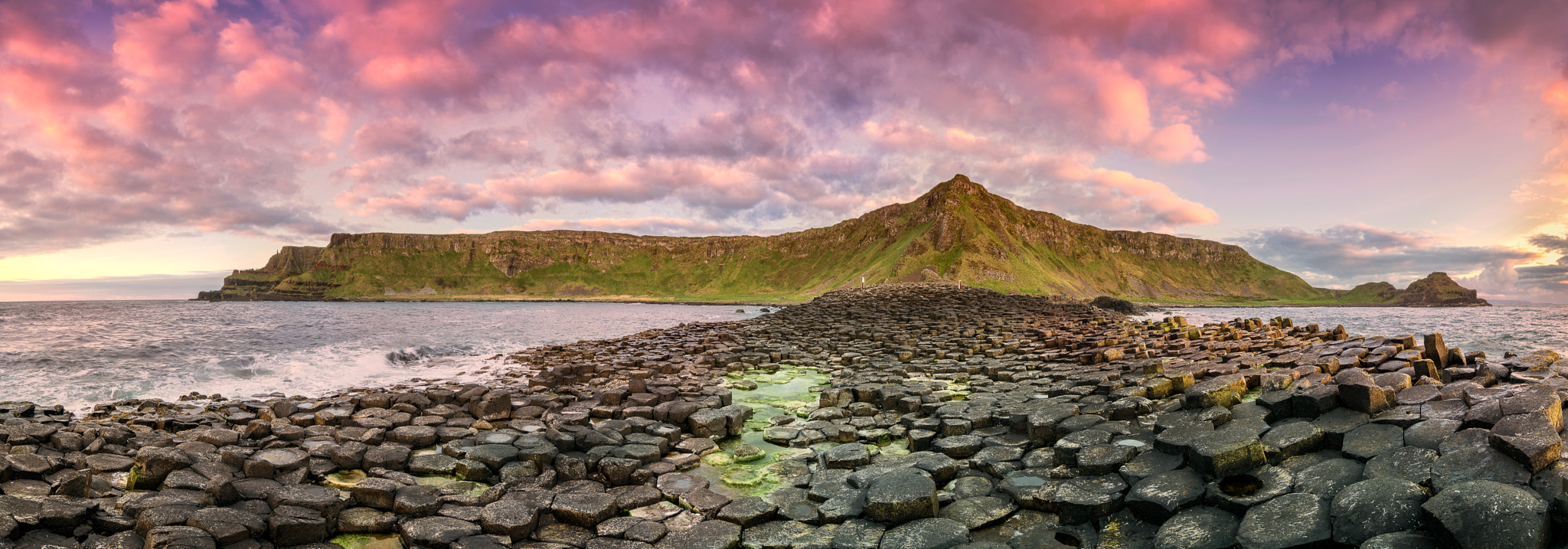 Sony a7R II + Sigma 10-20mm F3.5 EX DC HSM sample photo. Giants causeway sunset photography