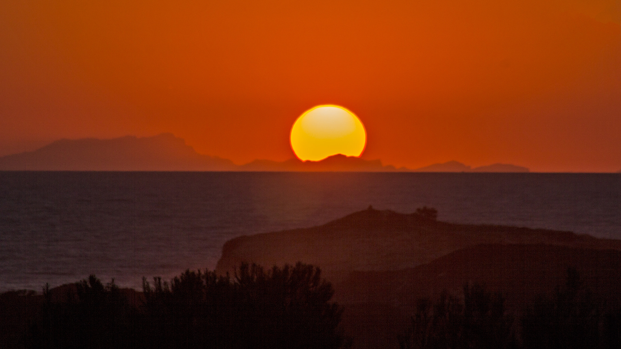 Sigma 70-300mm F4-5.6 APO DG Macro sample photo. Sunset photography