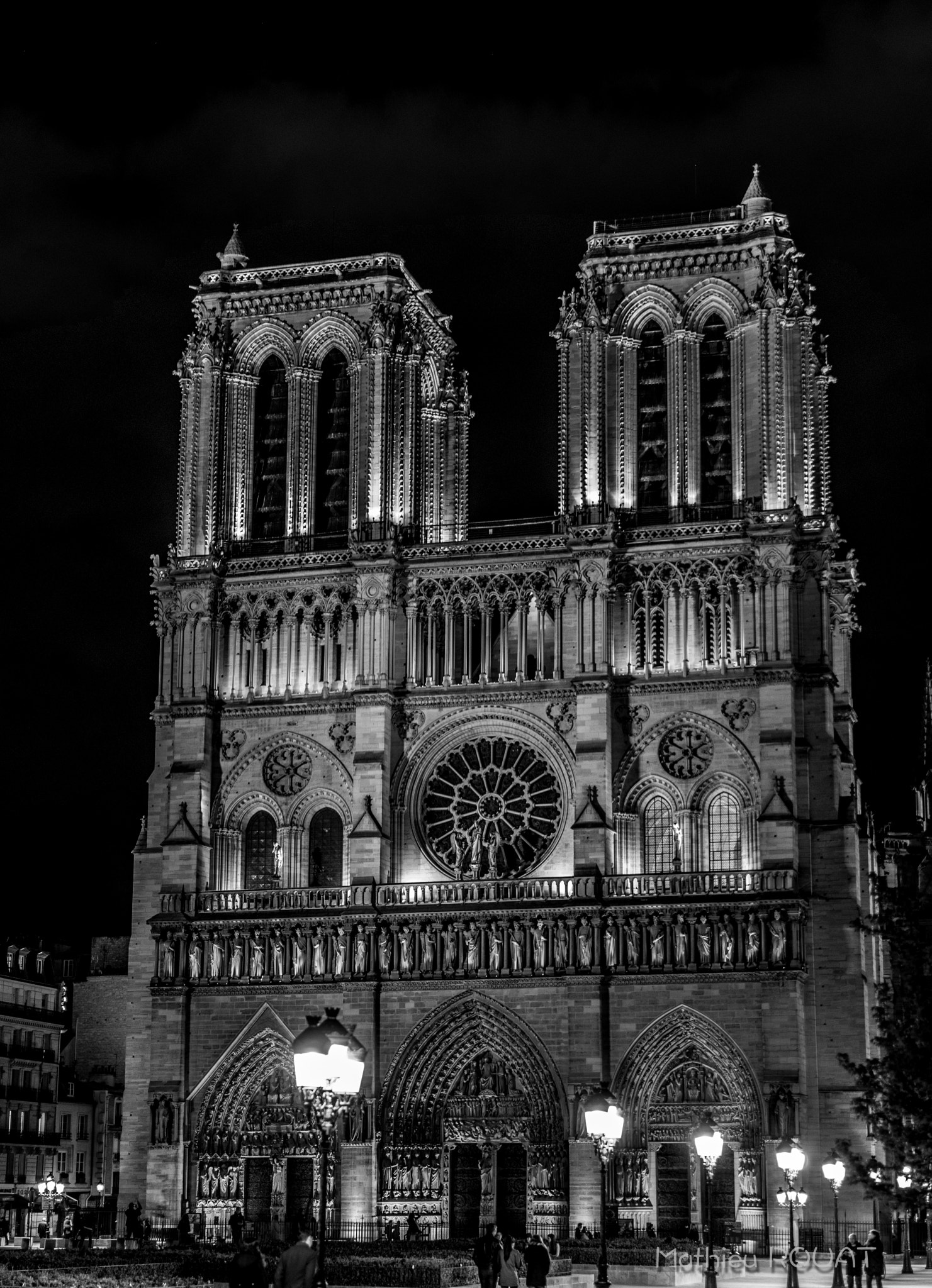 Pentax smc DA* 55mm F1.4 SDM sample photo. Notre-dame de paris photography