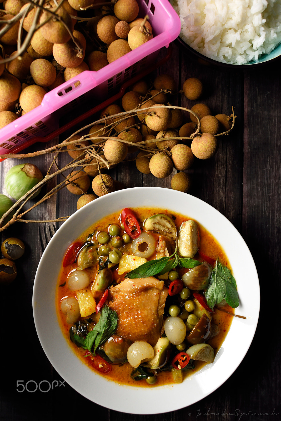 Nikon D810 + AF Nikkor 28mm f/2.8 sample photo. Roasted chicken curry with longans photography