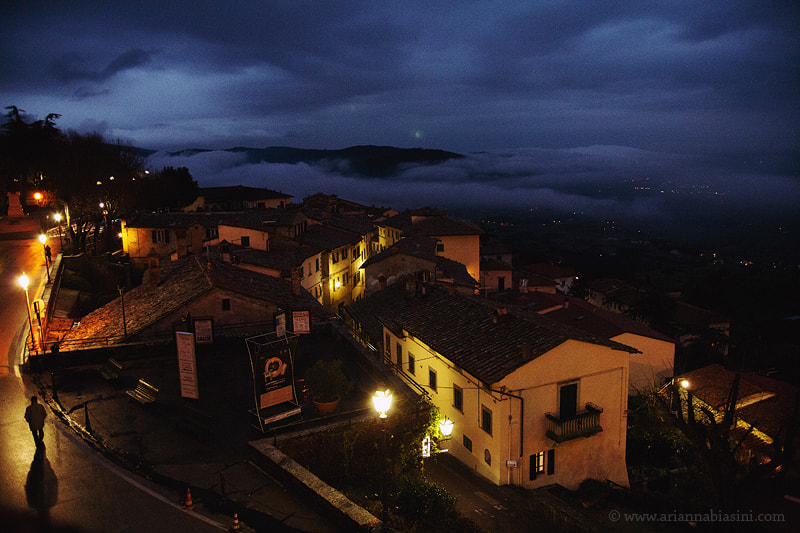 Canon EOS 5D + EF28-70mm f/2.8L USM sample photo. Cortona at night photography