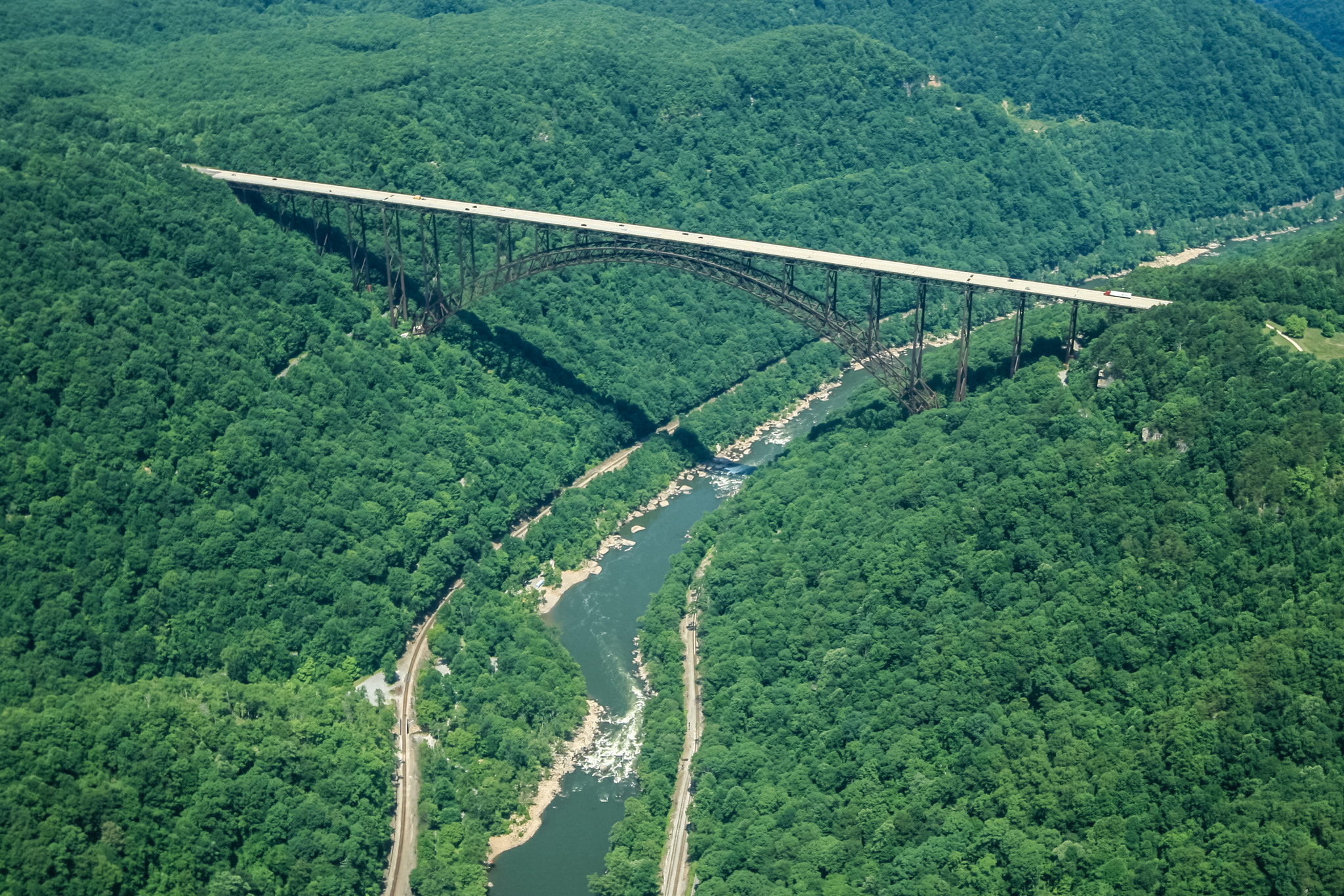 Canon EF-S 10-22mm F3.5-4.5 USM sample photo. New river gorge bridge photography