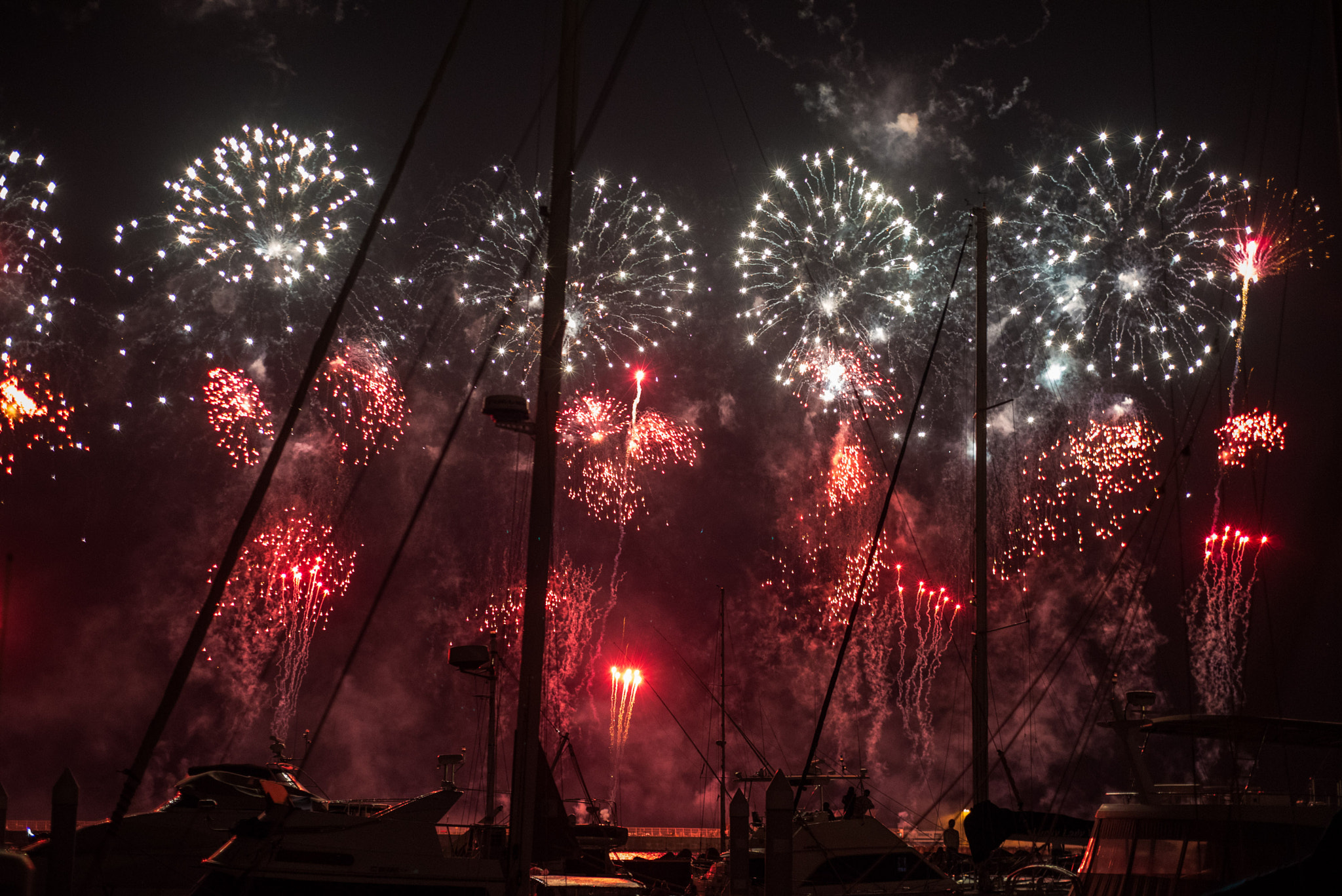 Nikon D750 + AF Nikkor 50mm f/1.8 sample photo. Atami fireworks photography