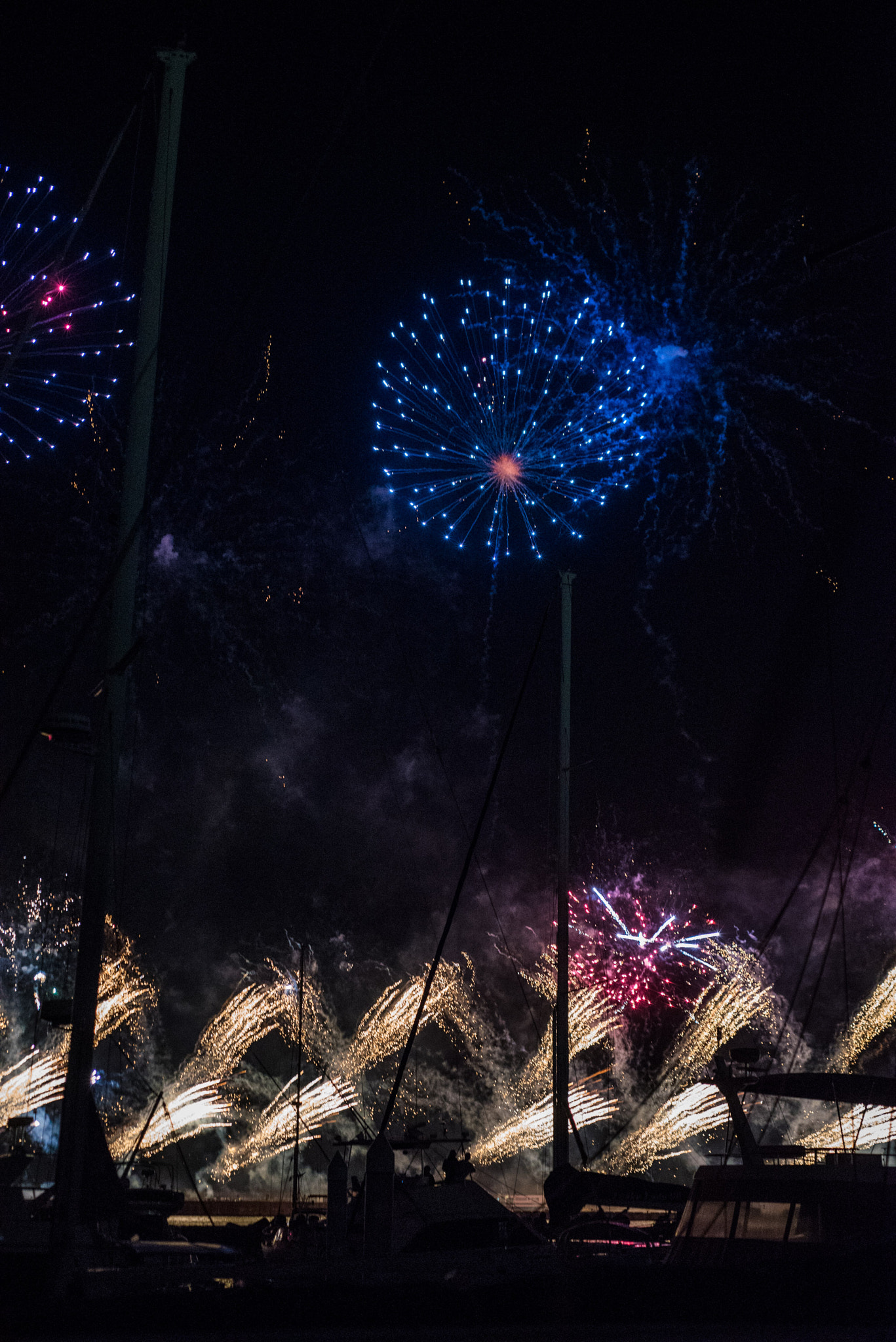 Nikon D750 + AF Nikkor 50mm f/1.8 sample photo. Atami fireworks photography