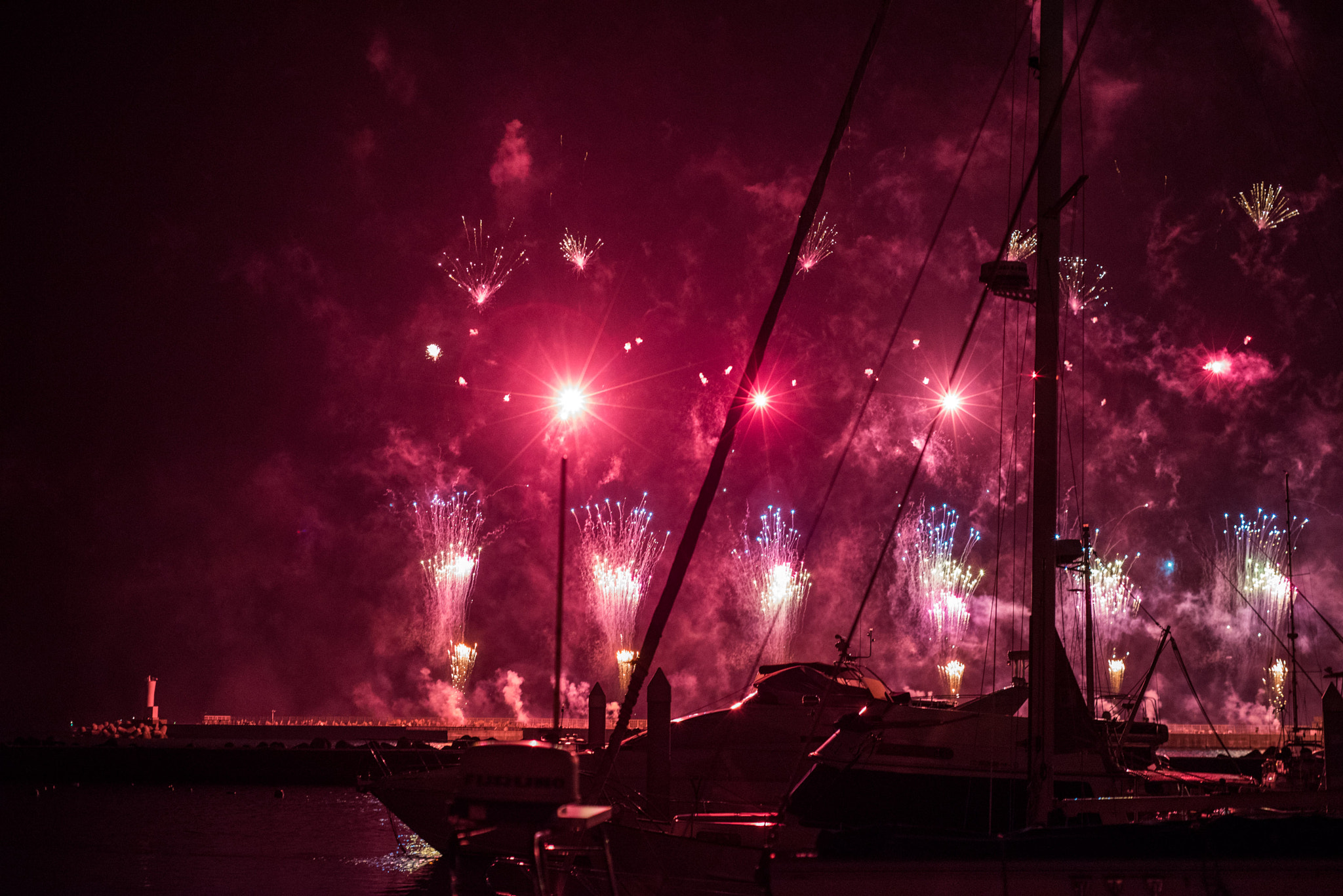 Nikon D750 + AF Nikkor 50mm f/1.8 sample photo. Atami fireworks photography