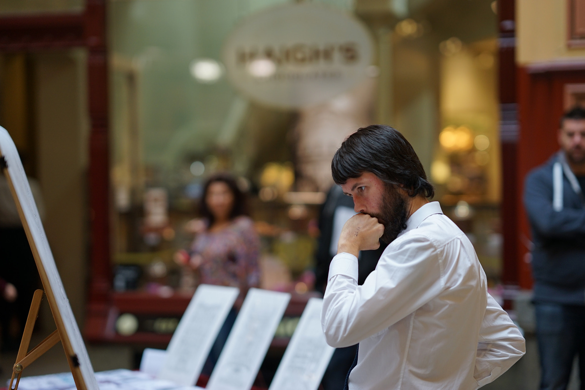 Sony FE 85mm F1.4 GM sample photo. The block arcade photography