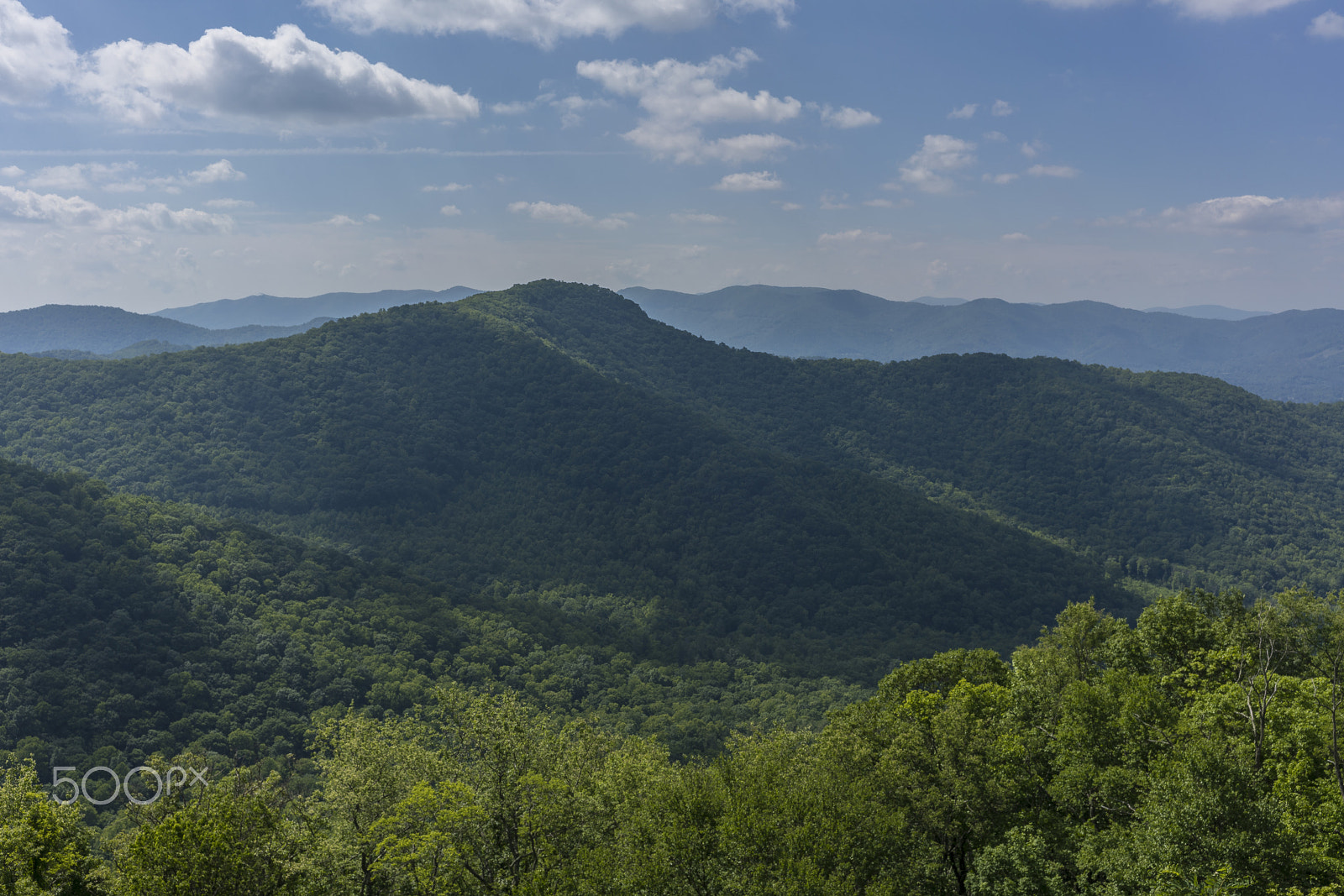 E 35mm F2 sample photo. The blue ridge mountains photography