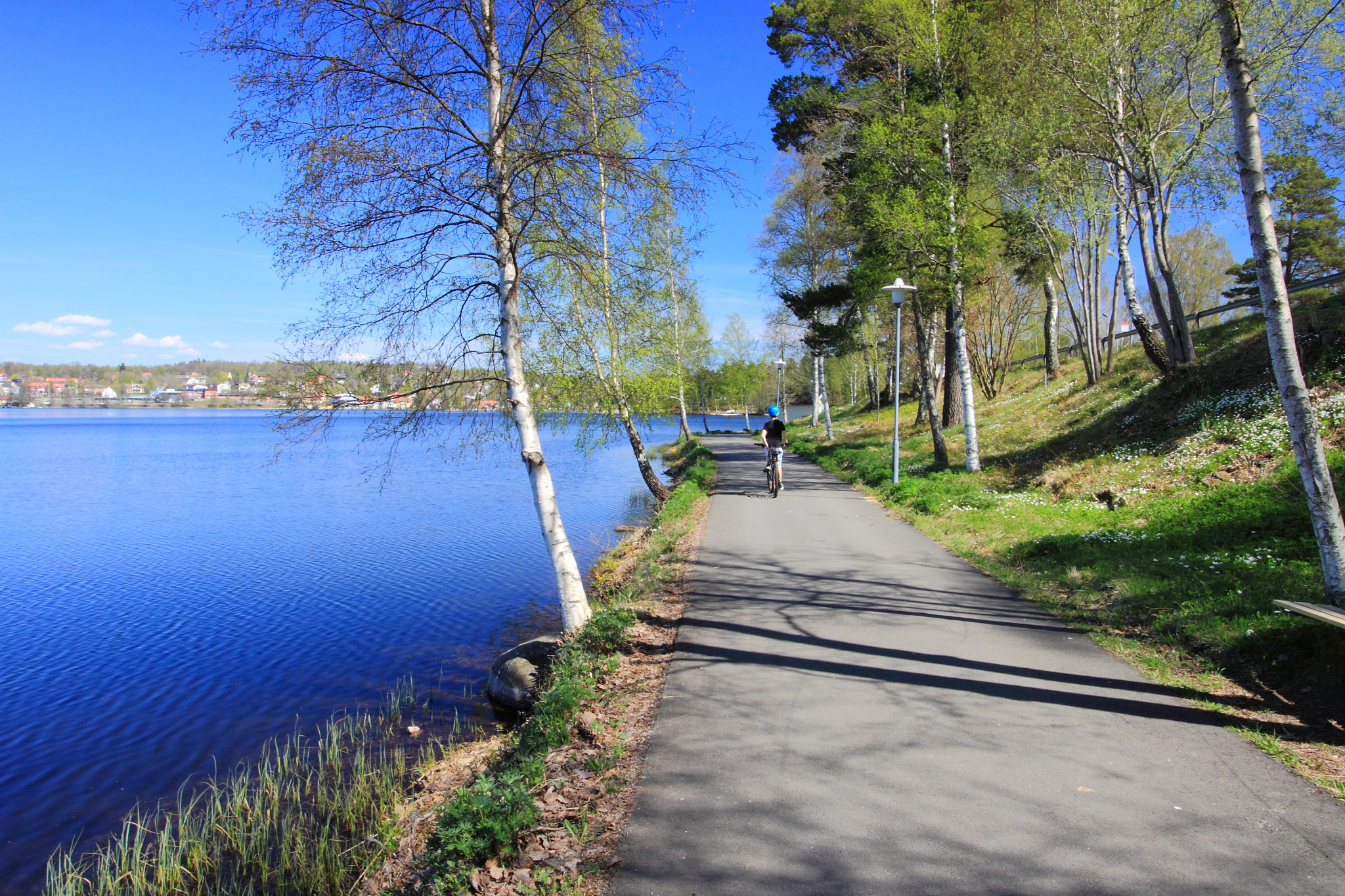 Canon EF-S 10-18mm F4.5–5.6 IS STM sample photo. Lake photography
