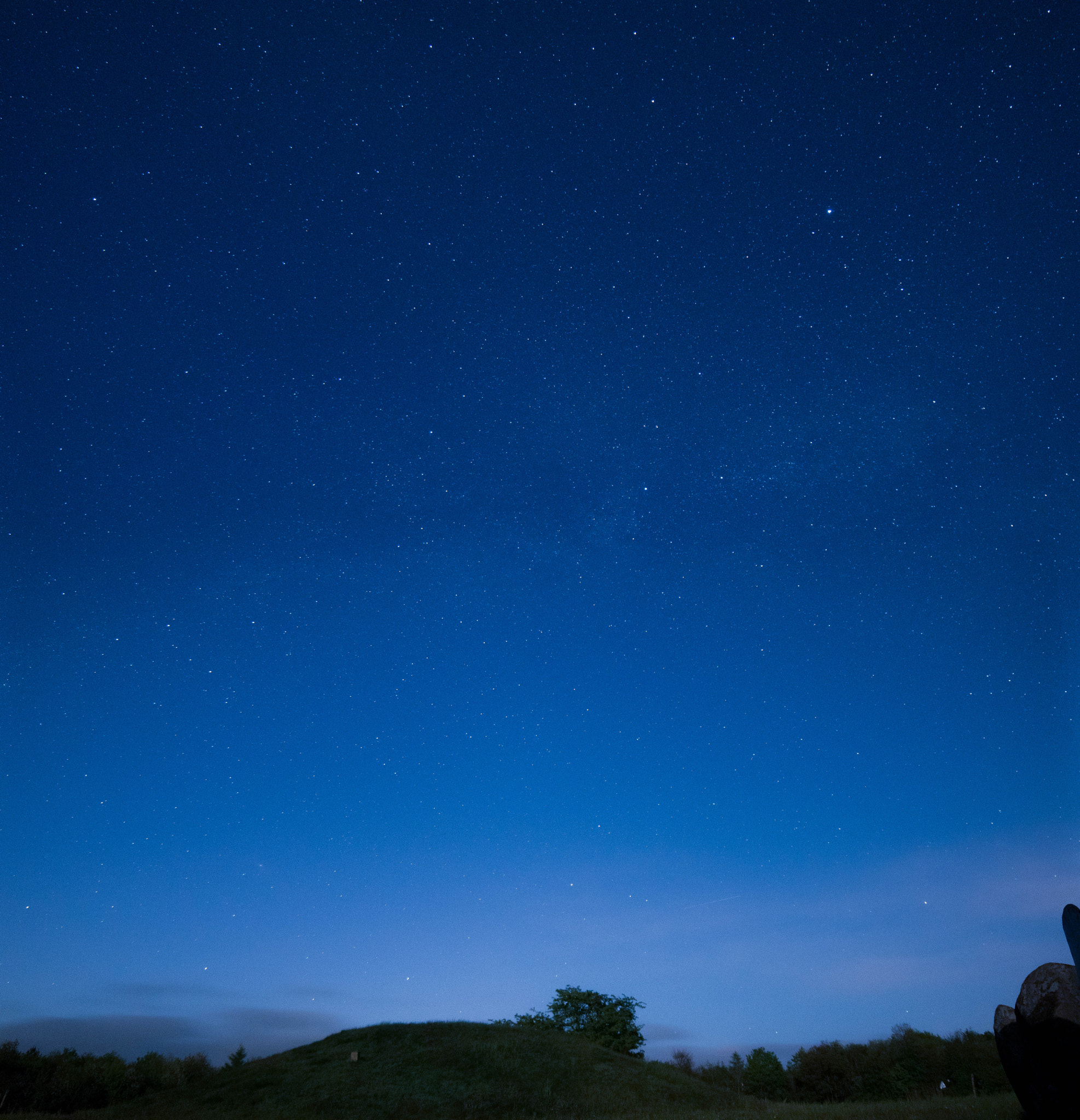 Samyang 14mm F2.8 ED AS IF UMC sample photo. Viking burial photography