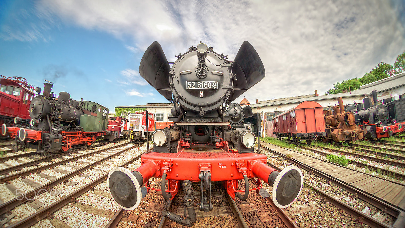 Nikon AF DX Fisheye-Nikkor 10.5mm F2.8G ED sample photo. Steam engine br 52 (fisheye) photography