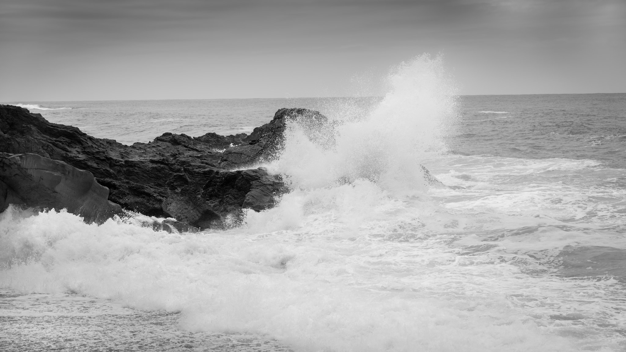 Nikon D800E + Nikon AF Nikkor 85mm F1.8D sample photo. The force of the ocean. photography