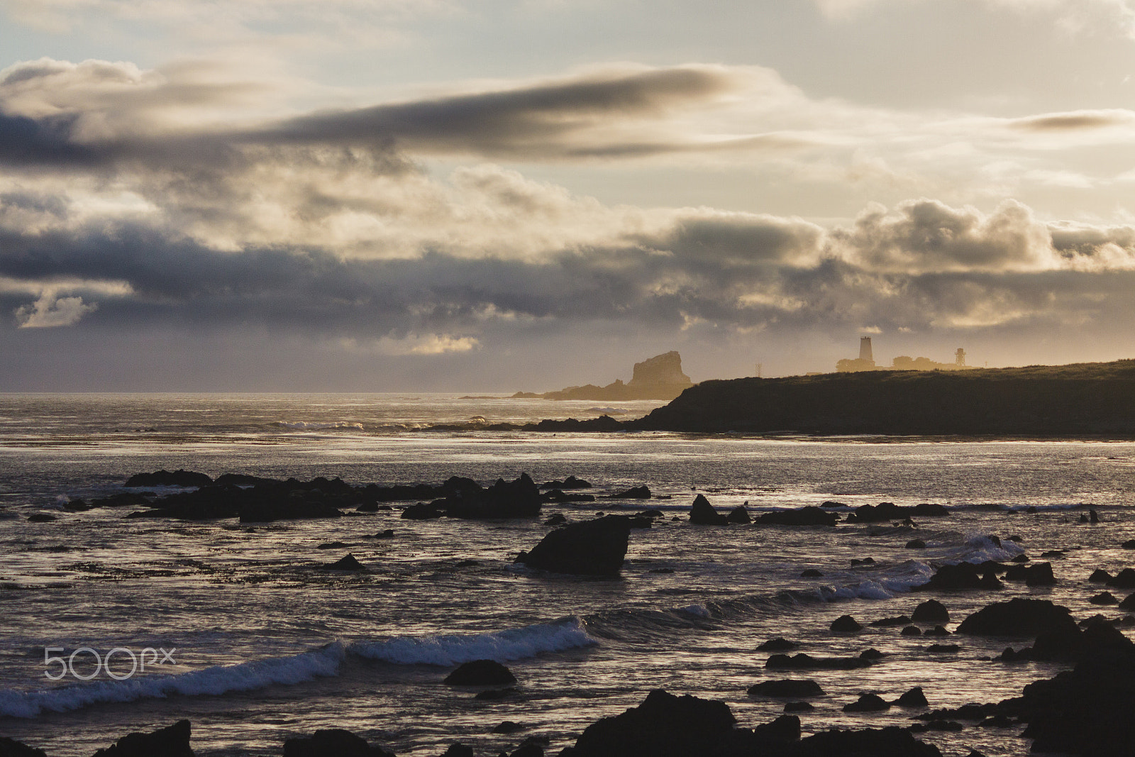 Canon EF-S 55-250mm F4-5.6 IS II sample photo. Warm sunset photography