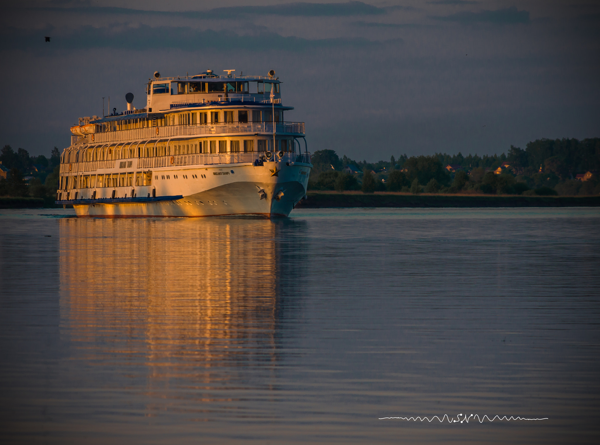 HD Pentax DA 55-300mm F4.0-5.8 ED WR sample photo. Ship on the volga river photography