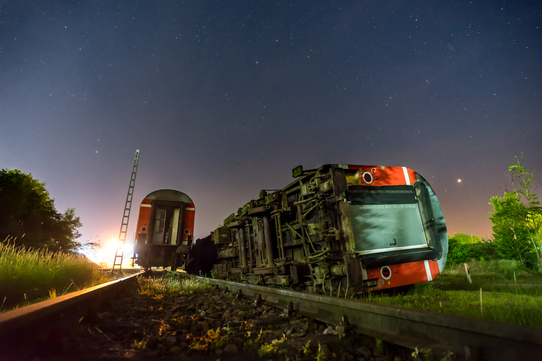 Sony a7 II + ZEISS Batis 18mm F2.8 sample photo. Derailed wagon photography