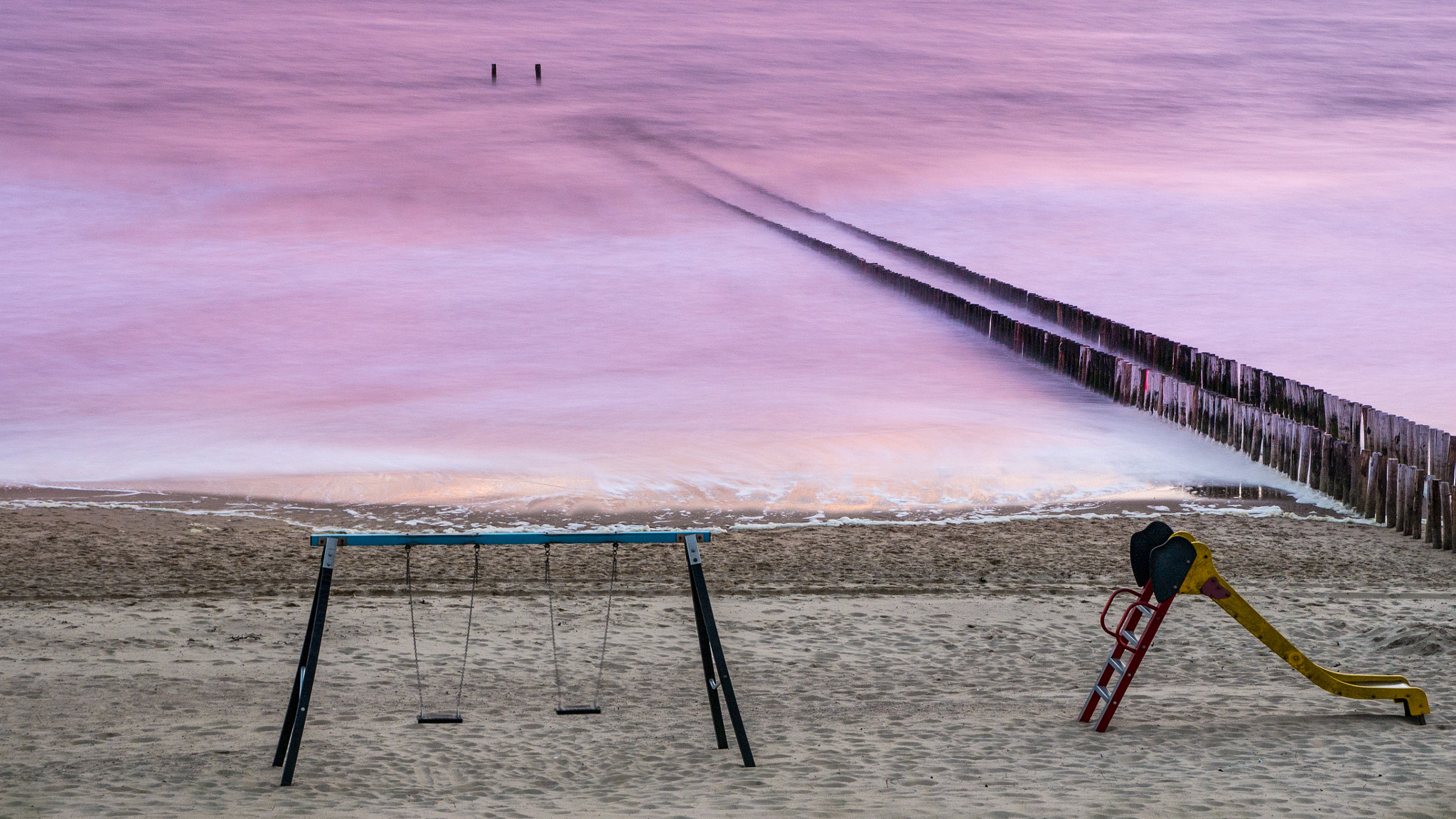 Panasonic Lumix DMC-G6 sample photo. Playground by the ocean photography