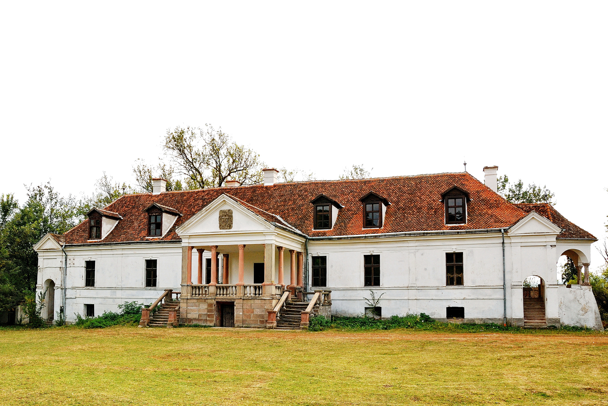 Nikon D80 + Sigma 18-50mm F2.8 EX DC Macro sample photo. Abandoned manor photography