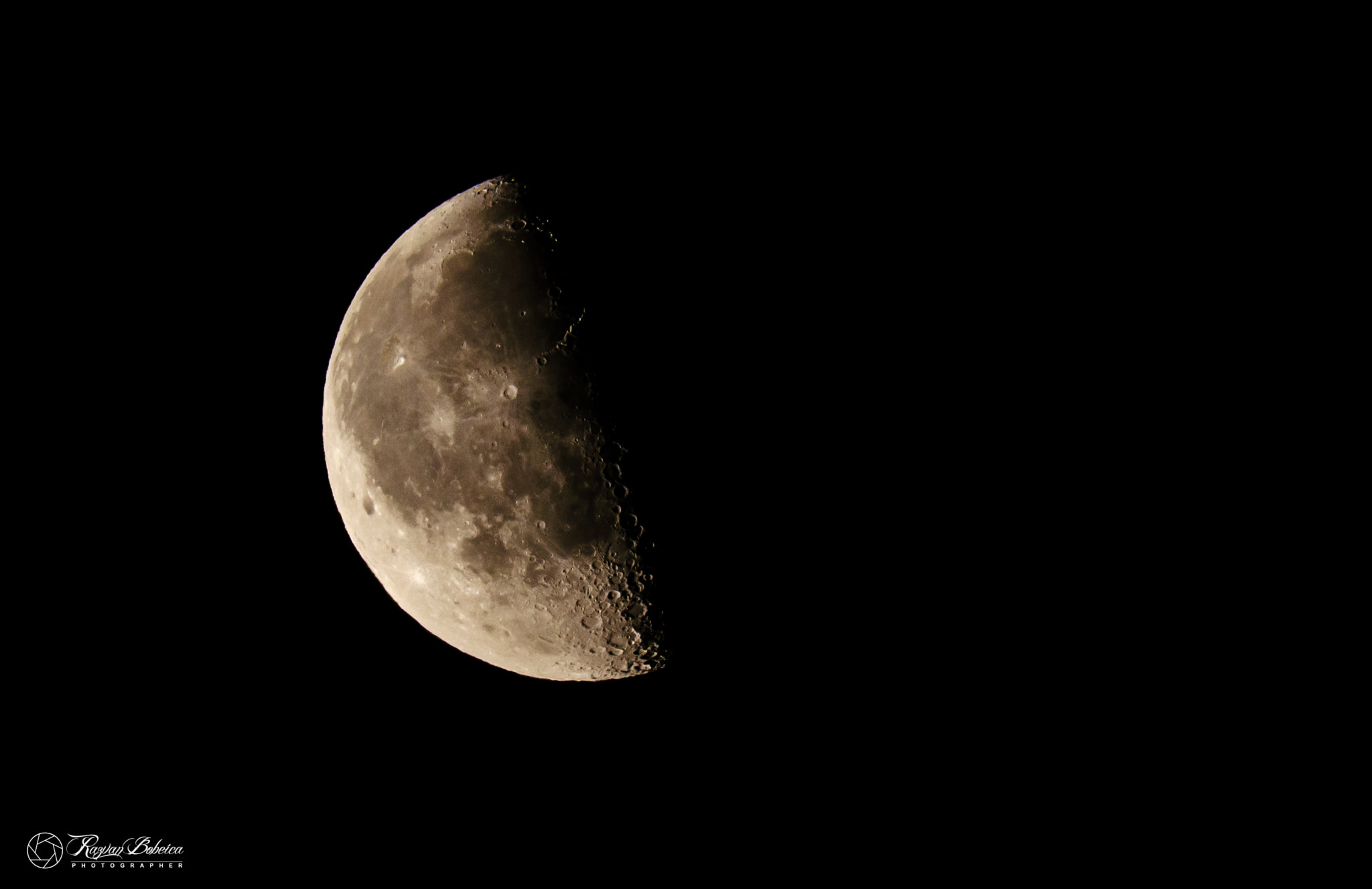 Nikon AF-S Nikkor 300mm F2.8G ED VR II sample photo. The moon photography