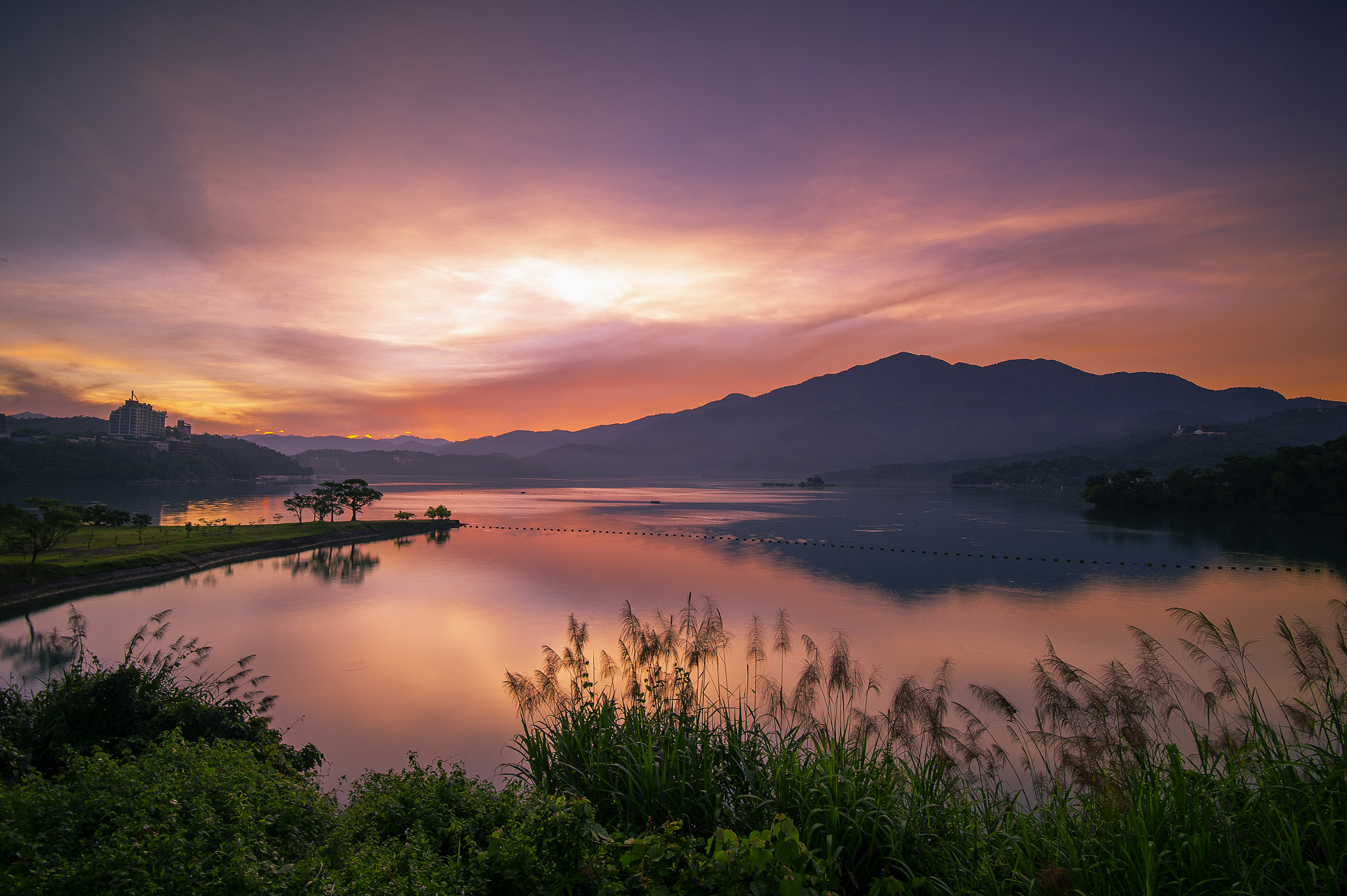 Nikon Df sample photo. Sun moon lake photography