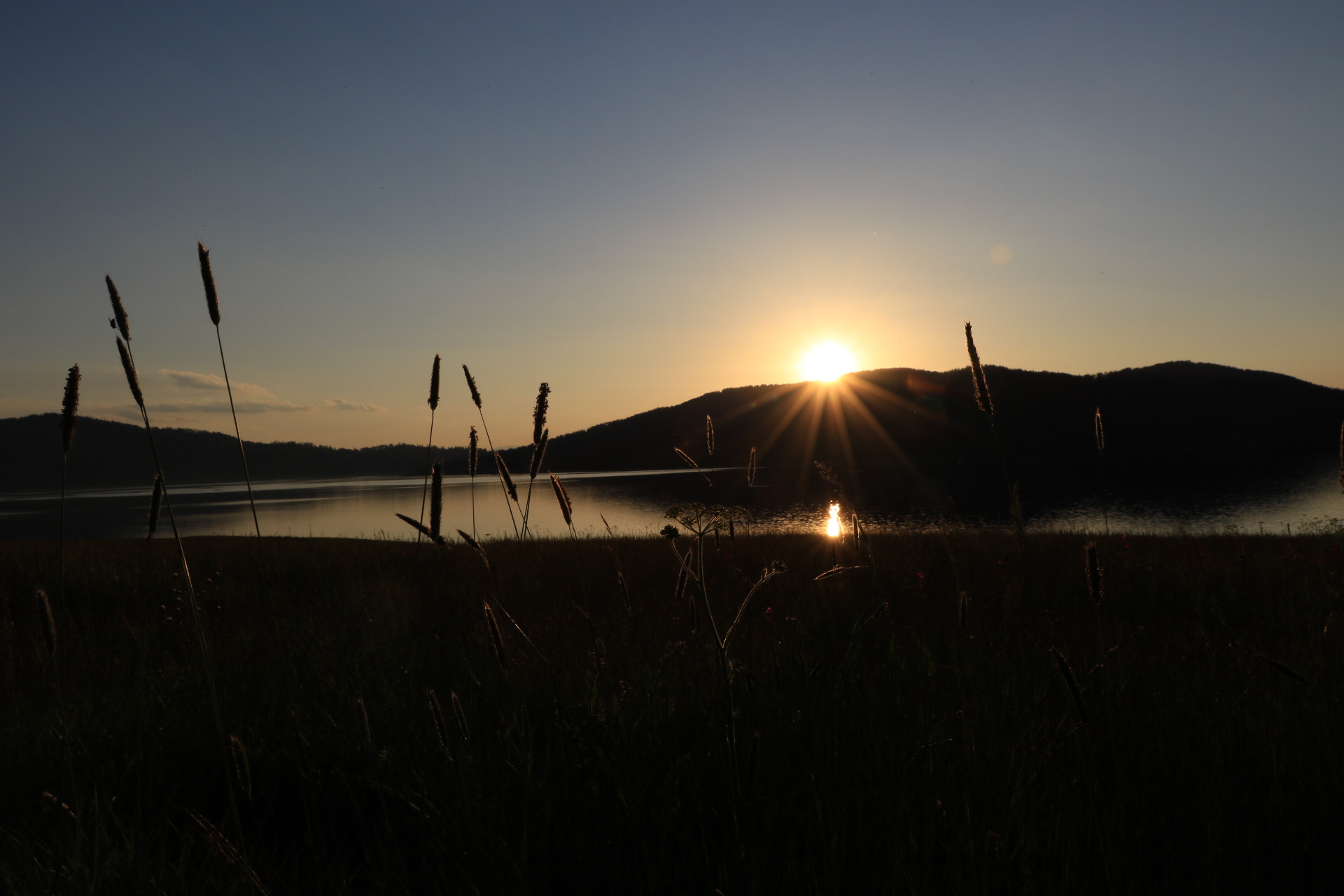 Canon EOS 750D (EOS Rebel T6i / EOS Kiss X8i) sample photo. Sunset  photography