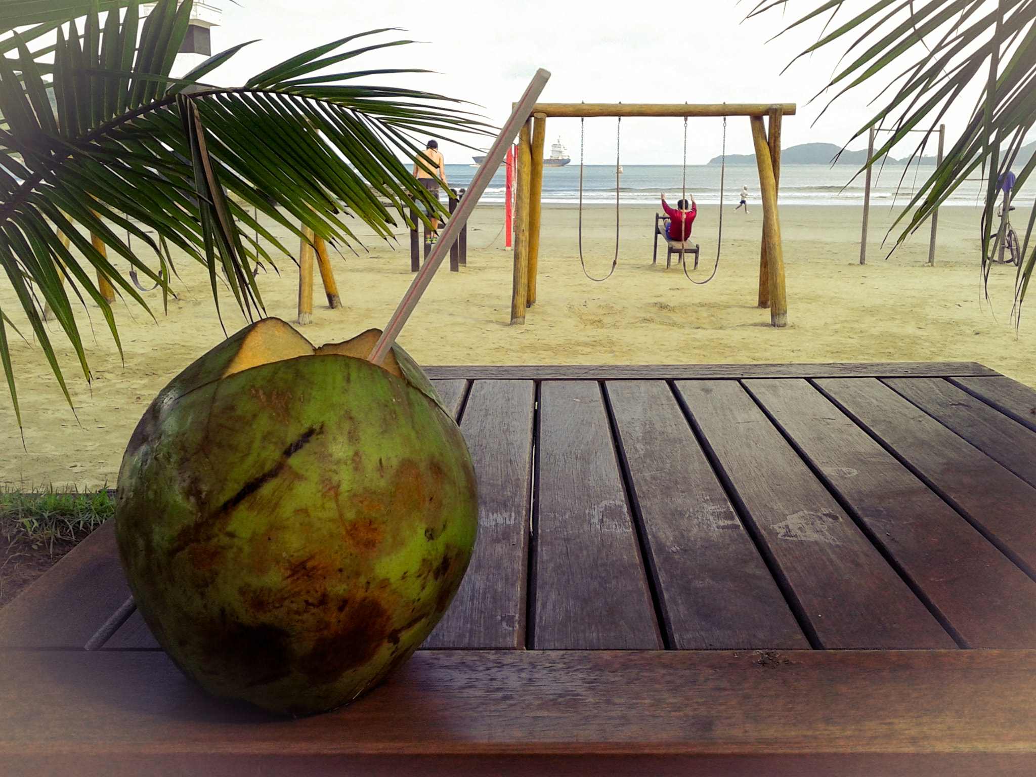 Samsung Galaxy Win sample photo. Relax and drink a coconut water photography