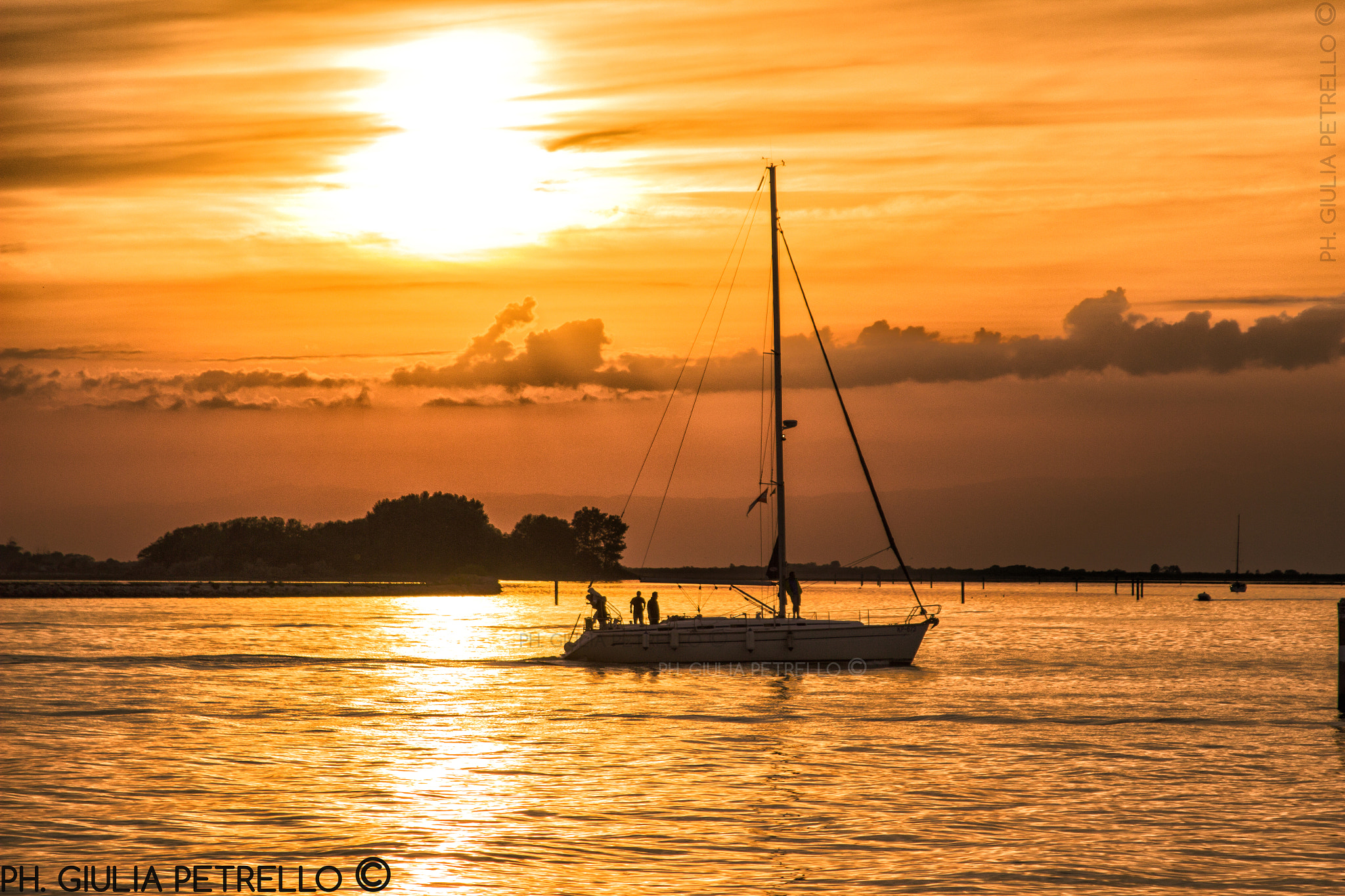 Canon EF 28-135mm F3.5-5.6 IS USM sample photo. Sunset photography