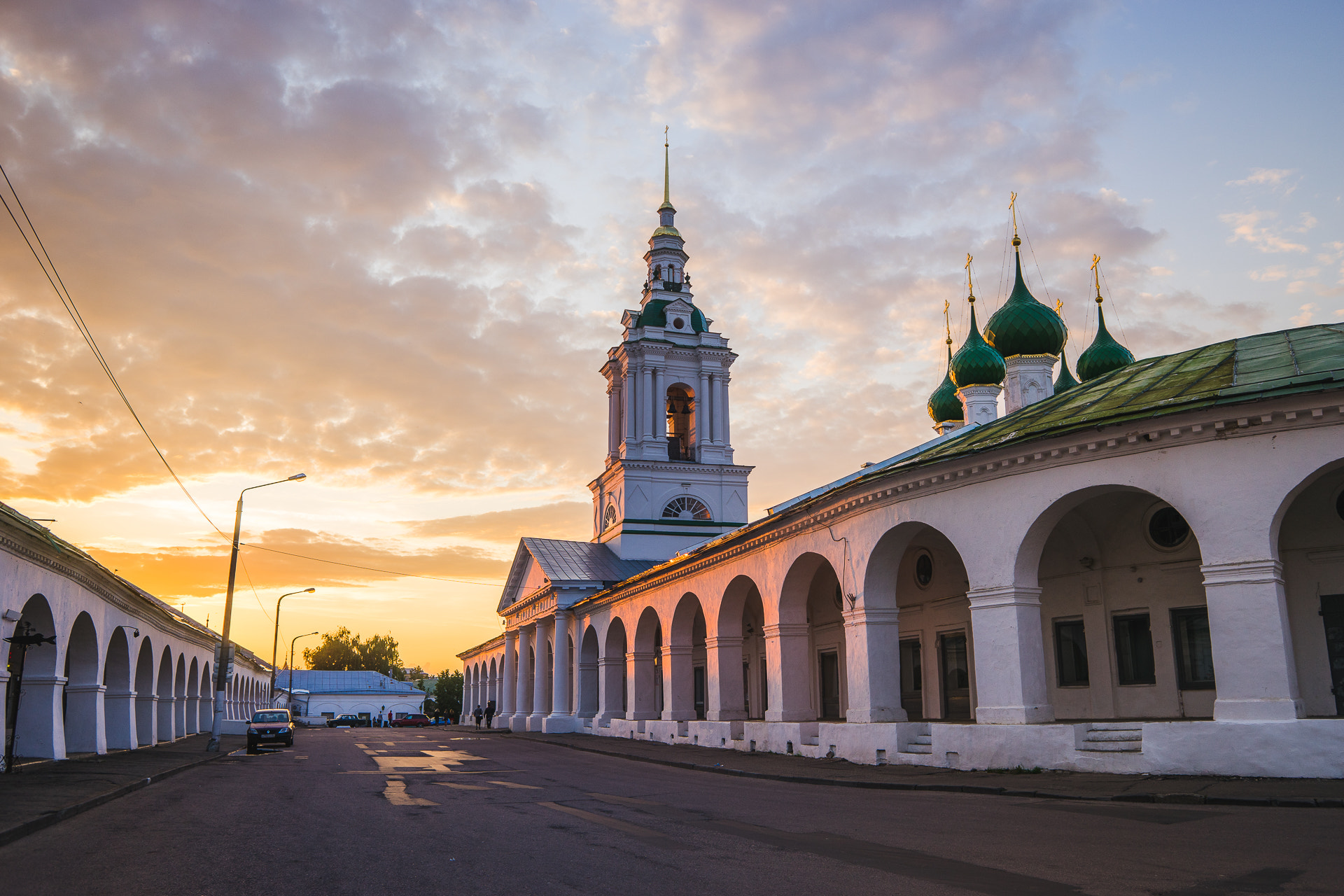 Sony a7 + Sony 28mm F2.8 sample photo. Sunset in kostroma photography