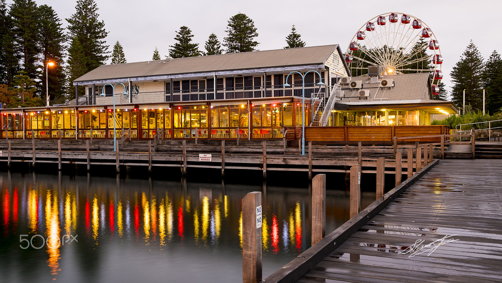 Nikon D810 + Sigma 18-250mm F3.5-6.3 DC OS HSM sample photo. Joes fish shack fremantle photography